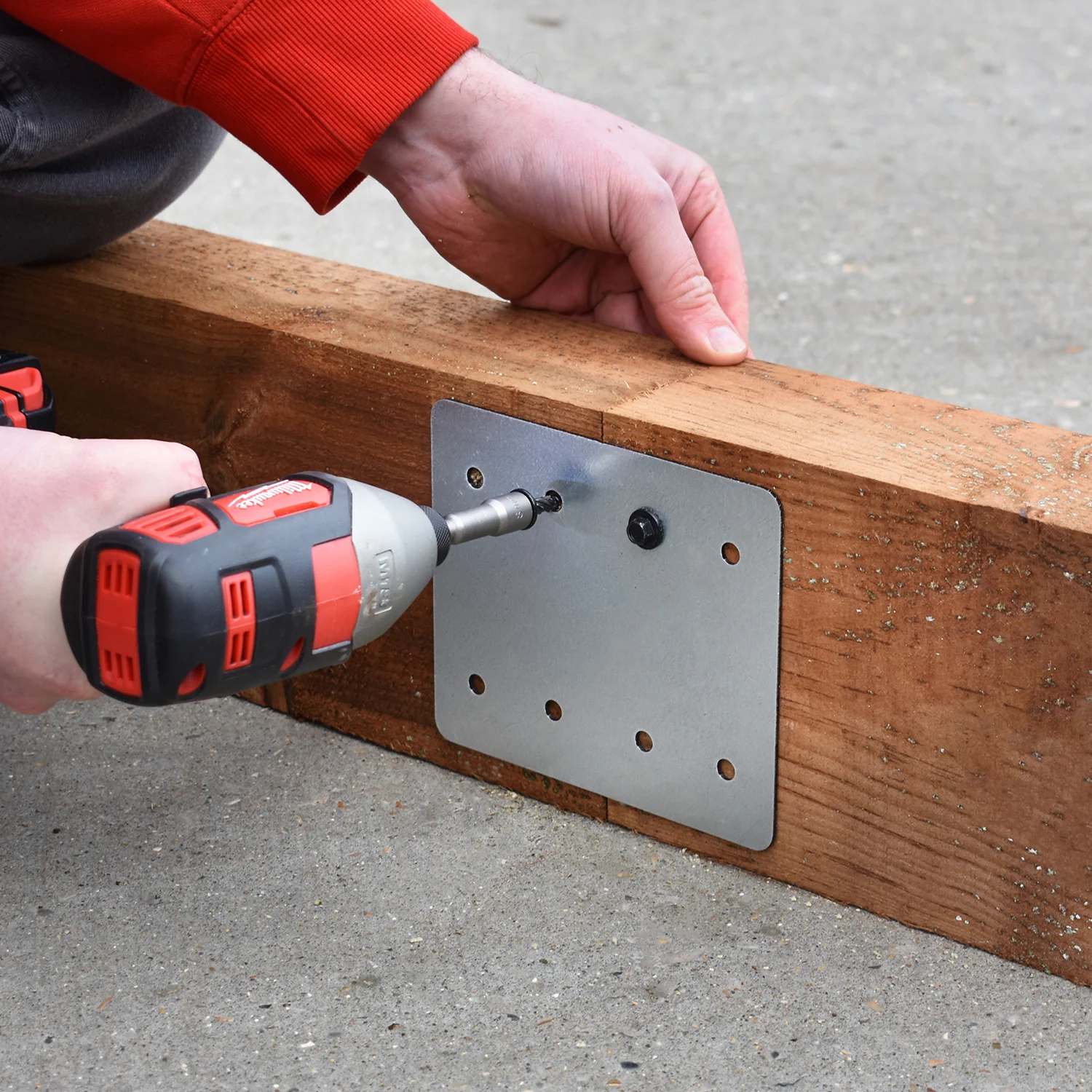 1-Tier Straight Flat Galvanised Steel Railway Sleeper Bracket - Image 3