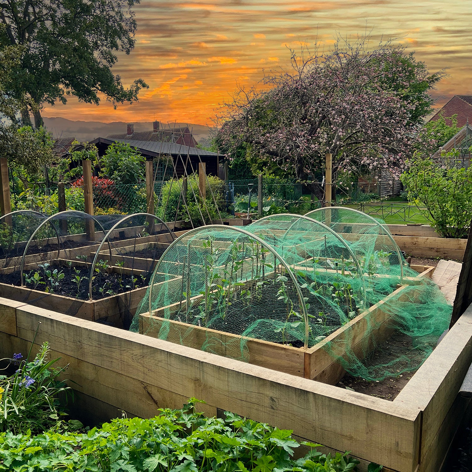 2-Tier Straight Railway Sleeper Bracket with Stake - Image 3