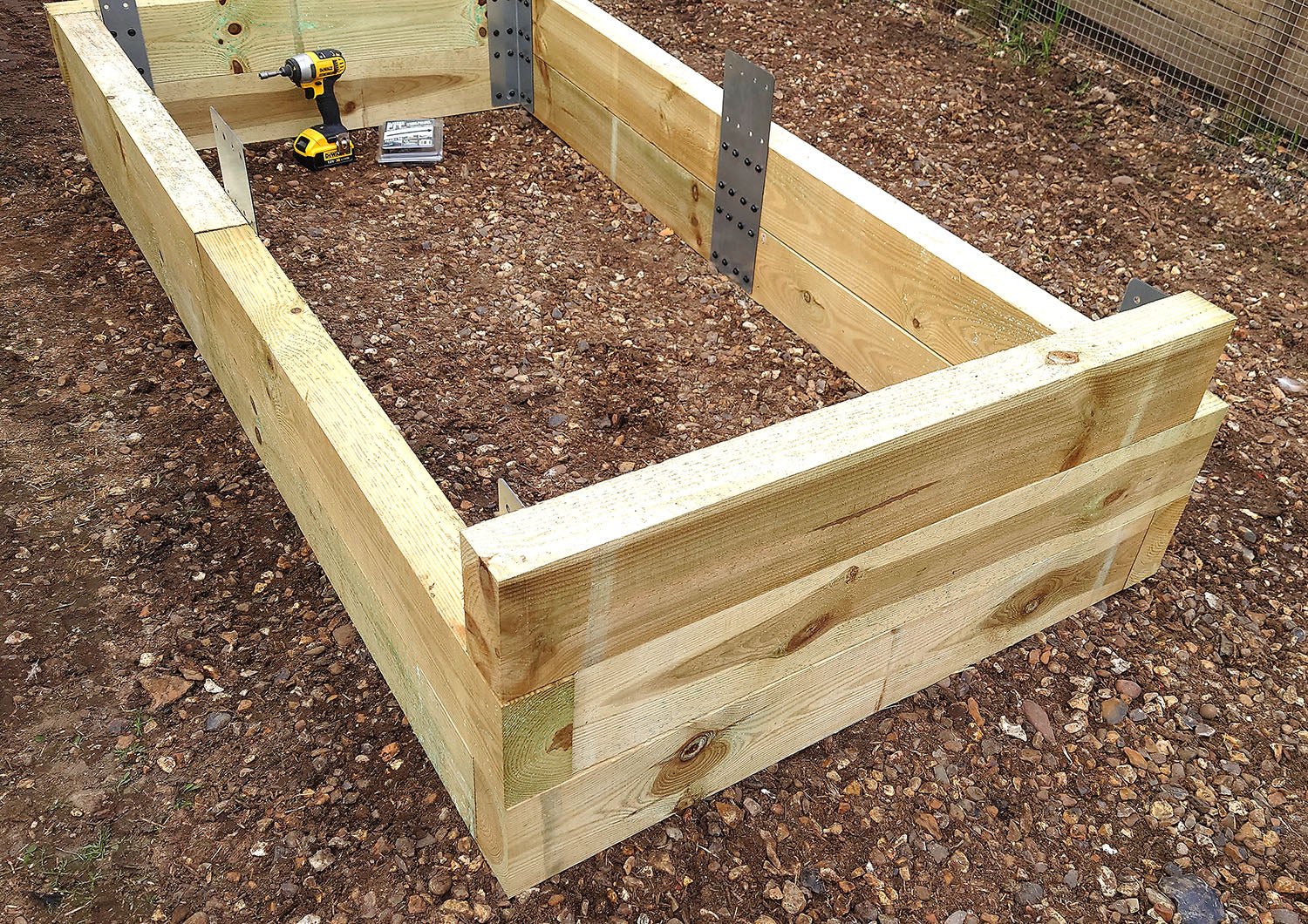 3-Tier Straight Flat Galvanised Steel Railway Sleeper Bracket - Image 10