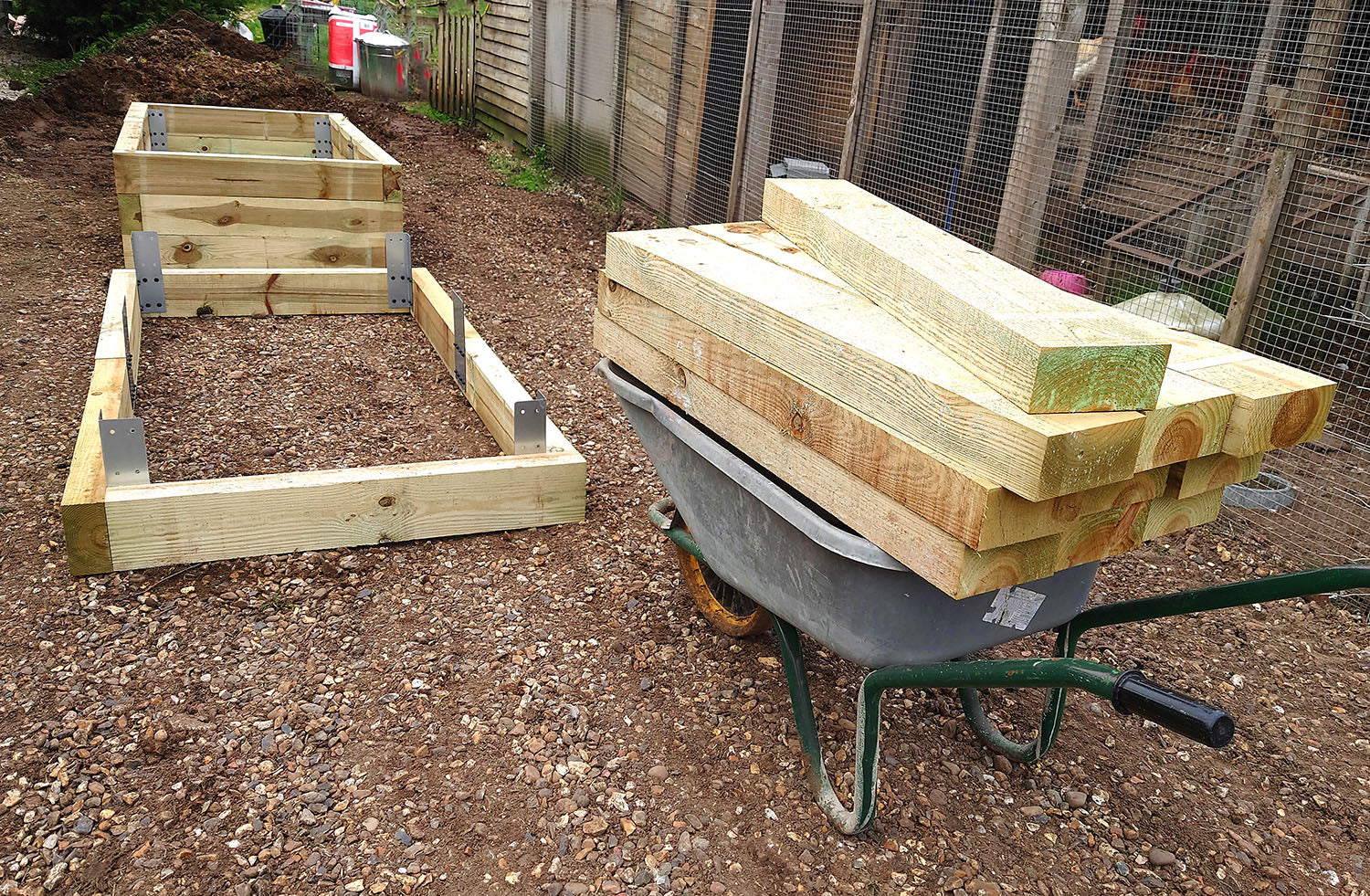 3-Tier Straight Flat Galvanised Steel Railway Sleeper Bracket - Image 11