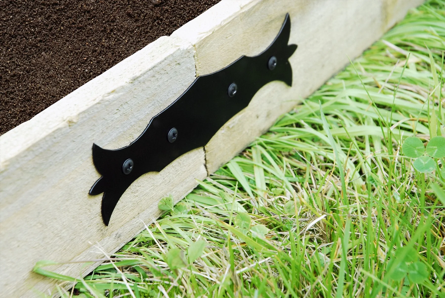 Vintage-Style Straight Flat Decorative Railway Sleeper Brackets - Image 7