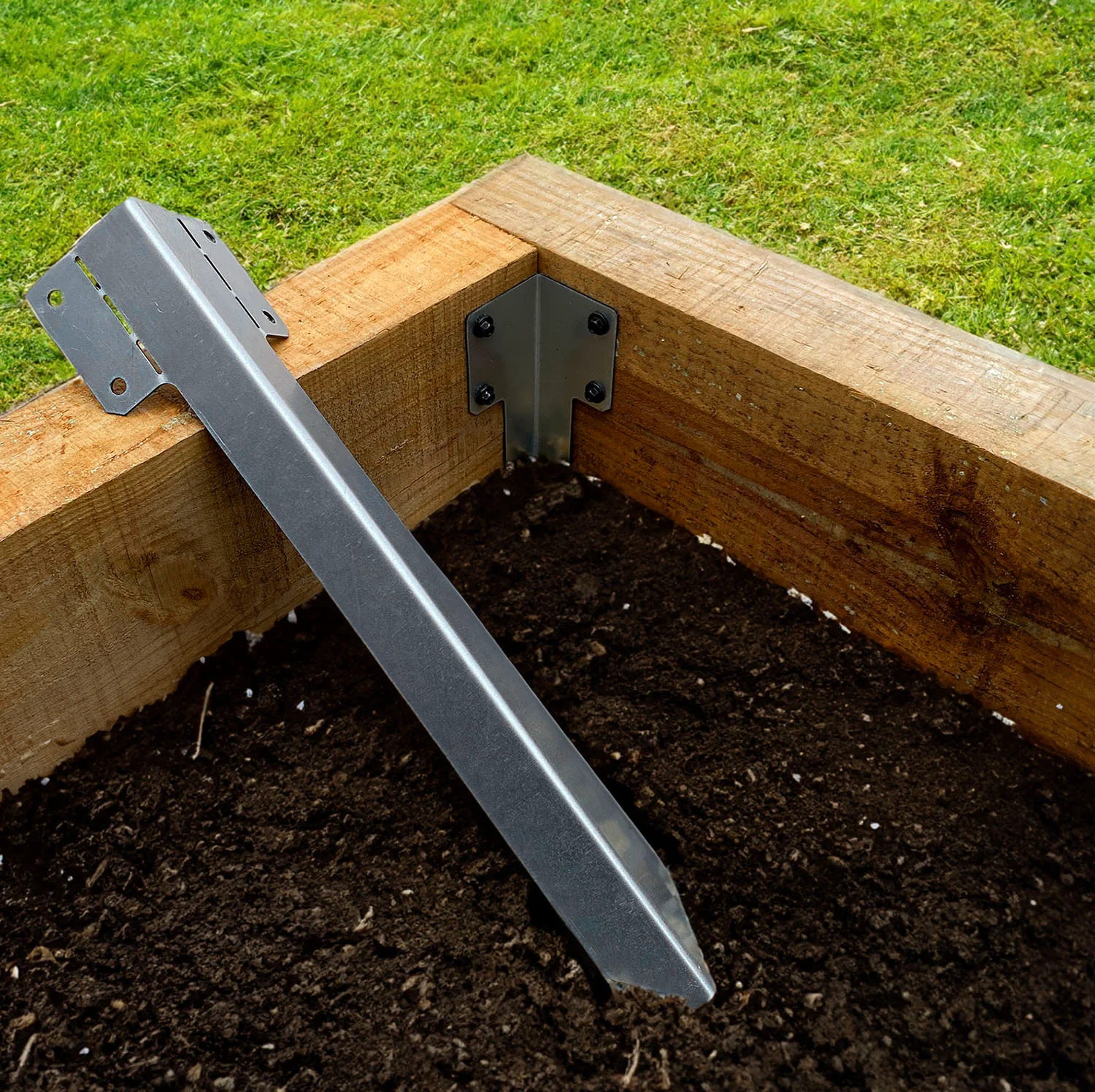 Adjustable Angle Railway Sleeper Bracket with Stake - Image 3