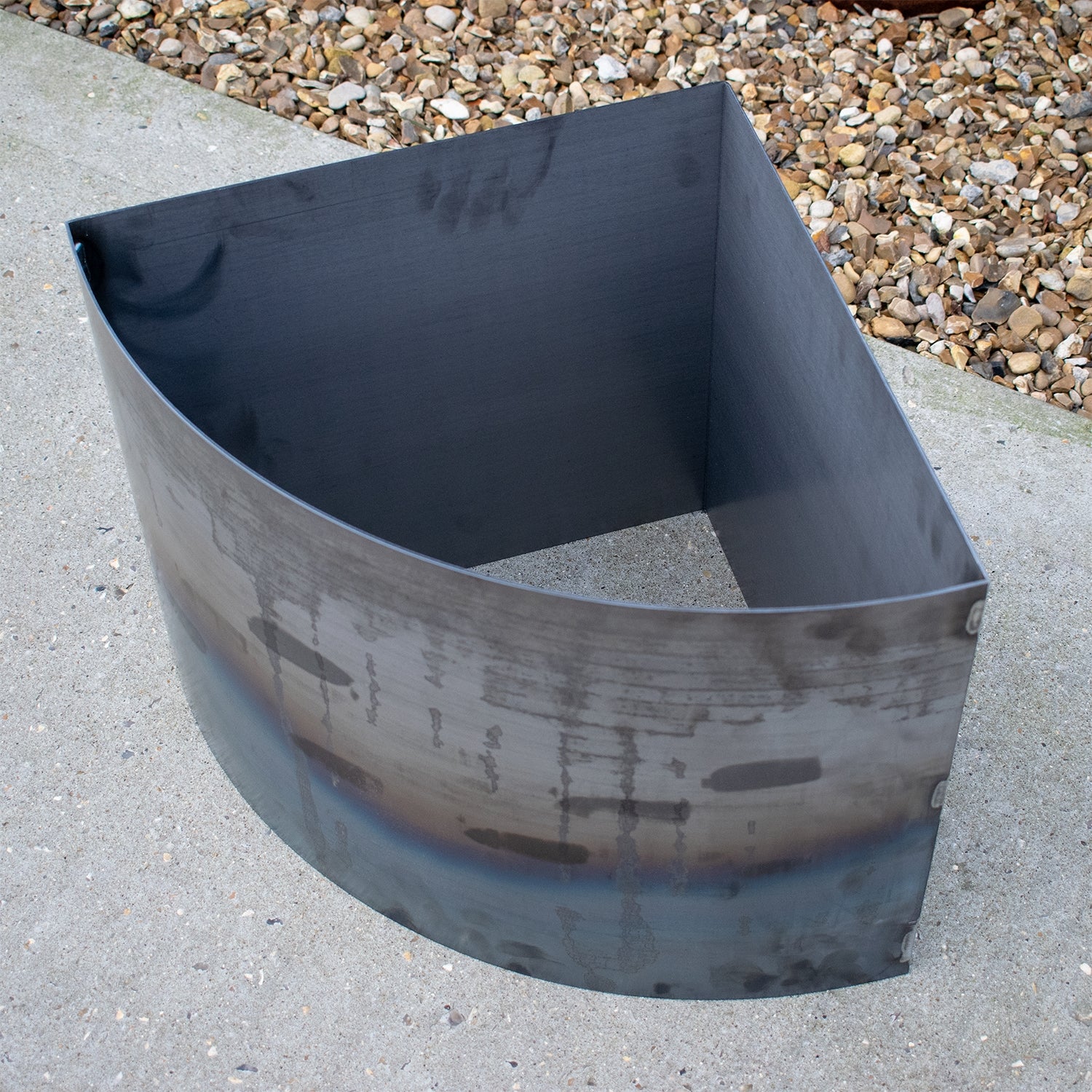 Bellamy Quarter-Circle Rustic Steel Corner Planter - Image 12