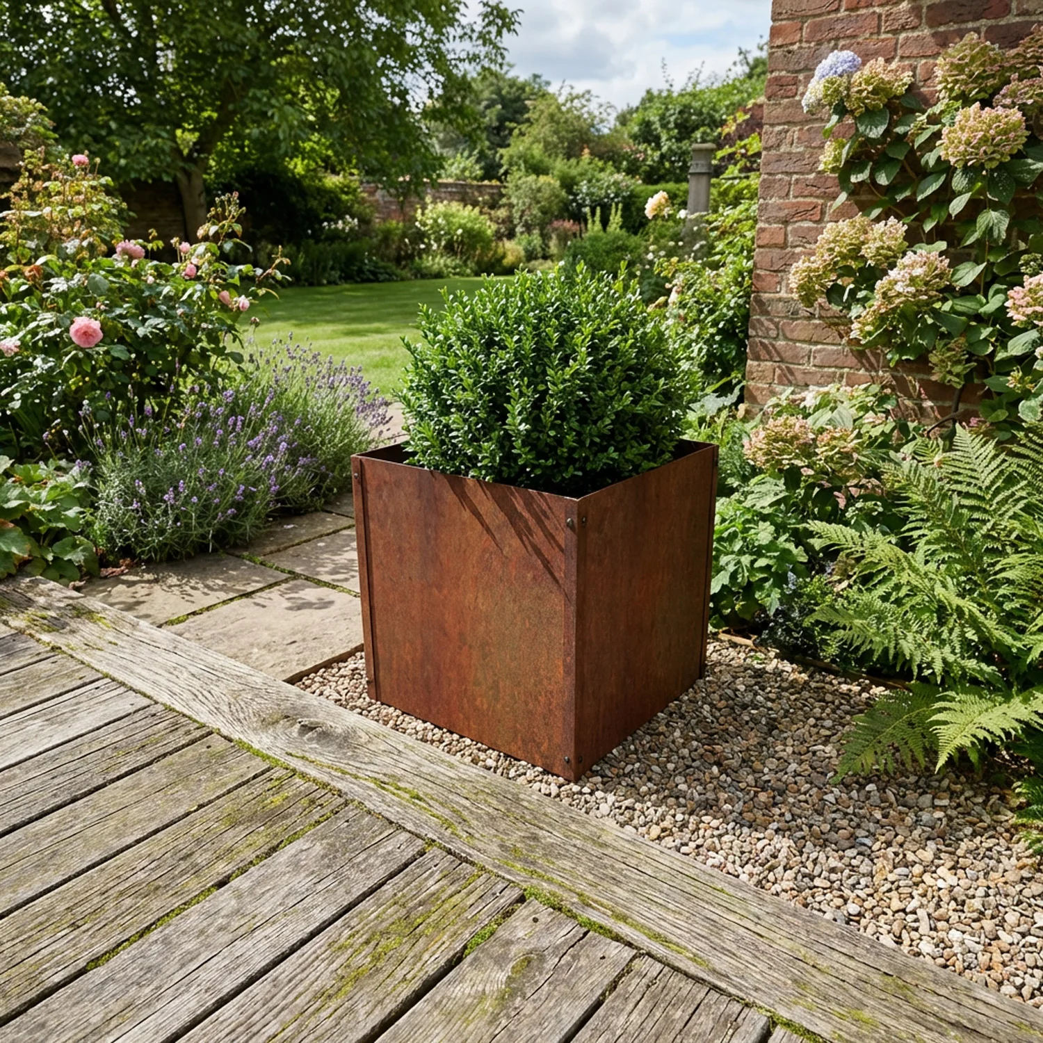 Cubic Flat-Pack Rustic Steel Planter - Image 3