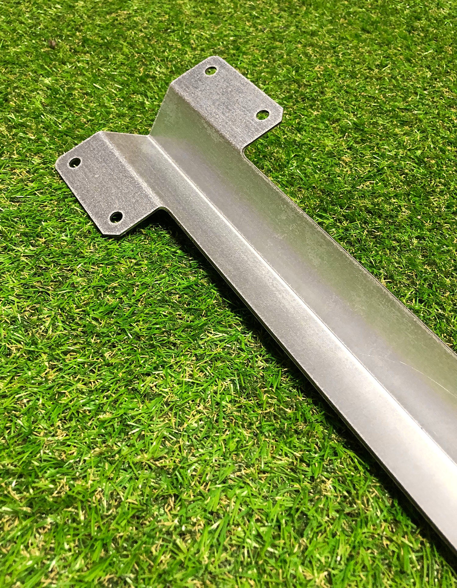 Extra-Long Straight Railway Sleeper Bracket with Stake - Image 7