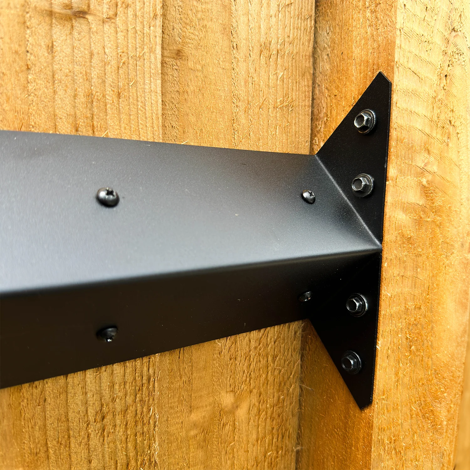 FenceEasy™ Arris Rail Fence Bracket for 75mm x 75mm Arris Rails - Image 9