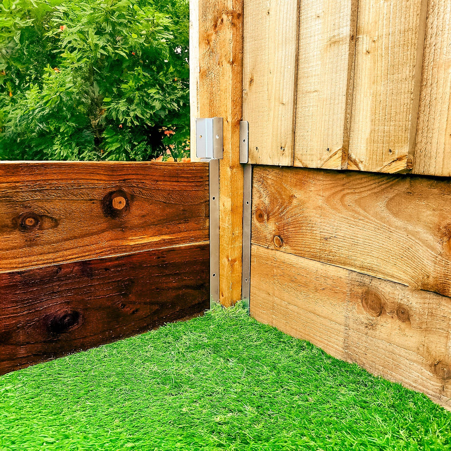 FenceEasy™ Double-Height Gravel Board & Fence Panel Clip Combo Brackets - Image 6