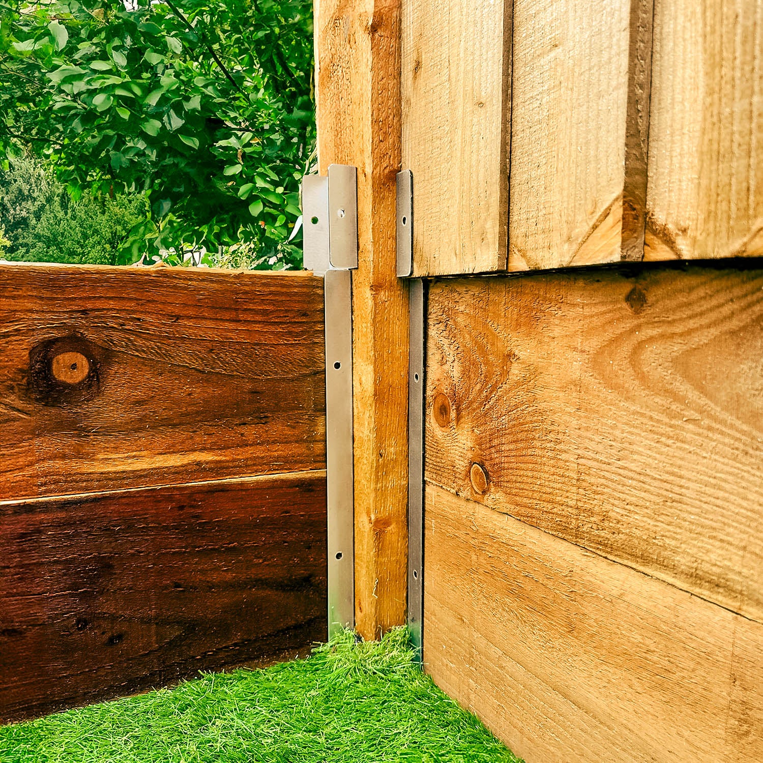 FenceEasy™ Double-Height Gravel Board & Fence Panel Clip Combo Brackets - Image 7