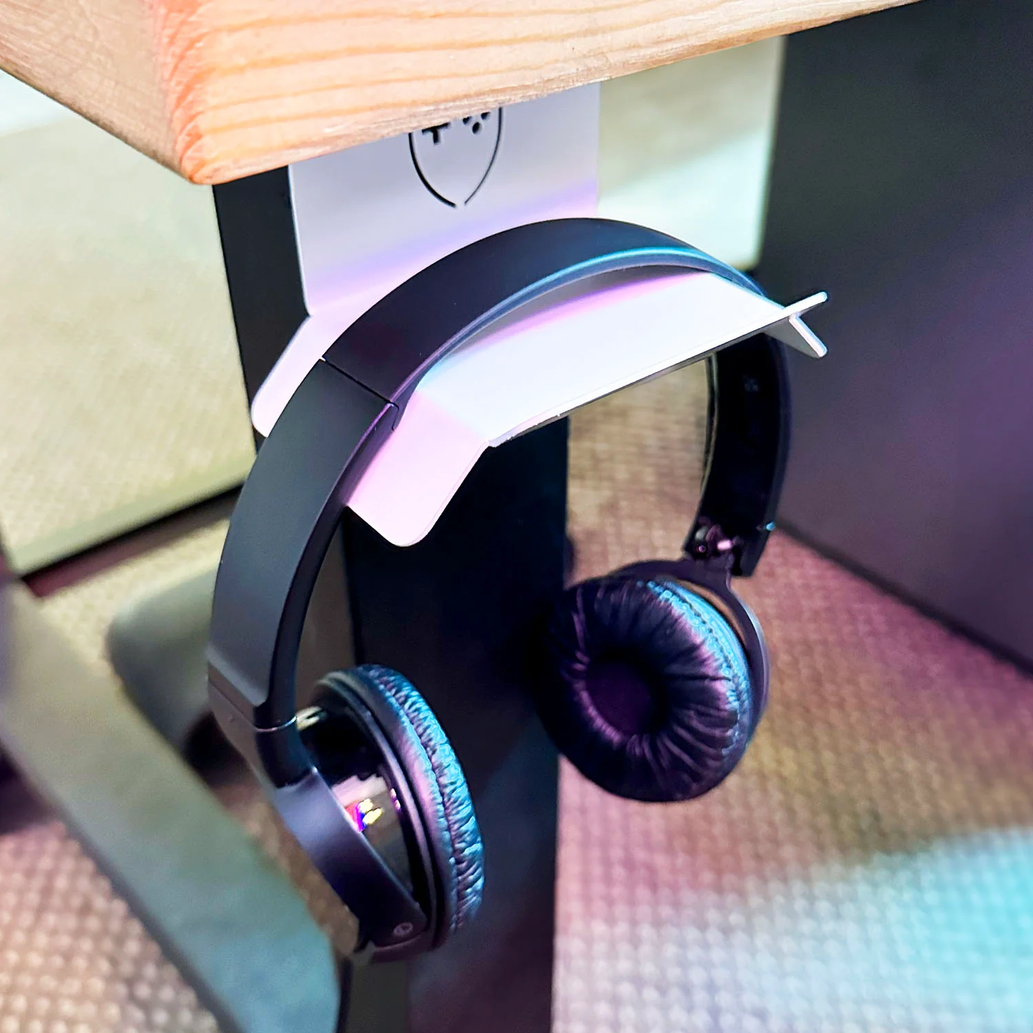 GameShieldz™ Under-Desk Mount Headset & Headphone Hanger Holder - Image 10