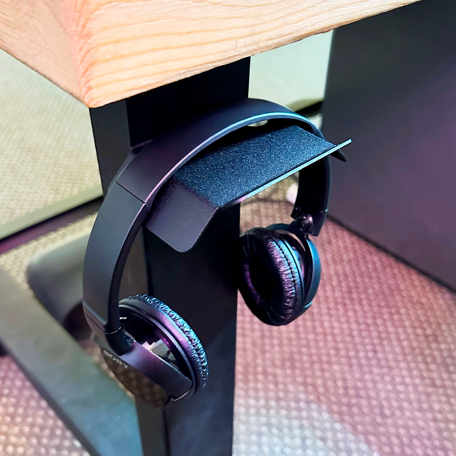 GameShieldz™ Under-Desk Mount Headset & Headphone Hanger Holder - Image 9