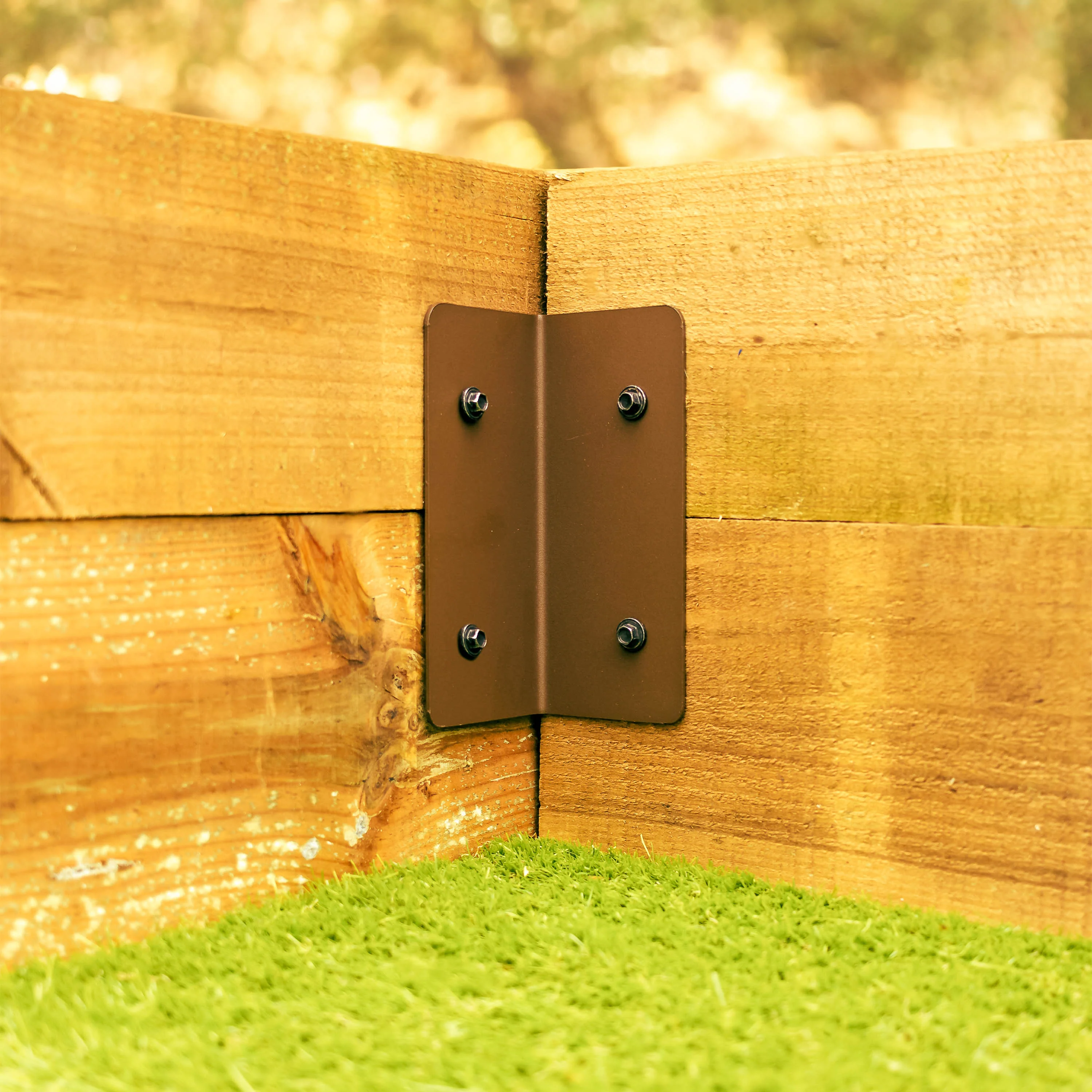 Internal Decorative Corner Railway Sleeper Bracket - Image 11