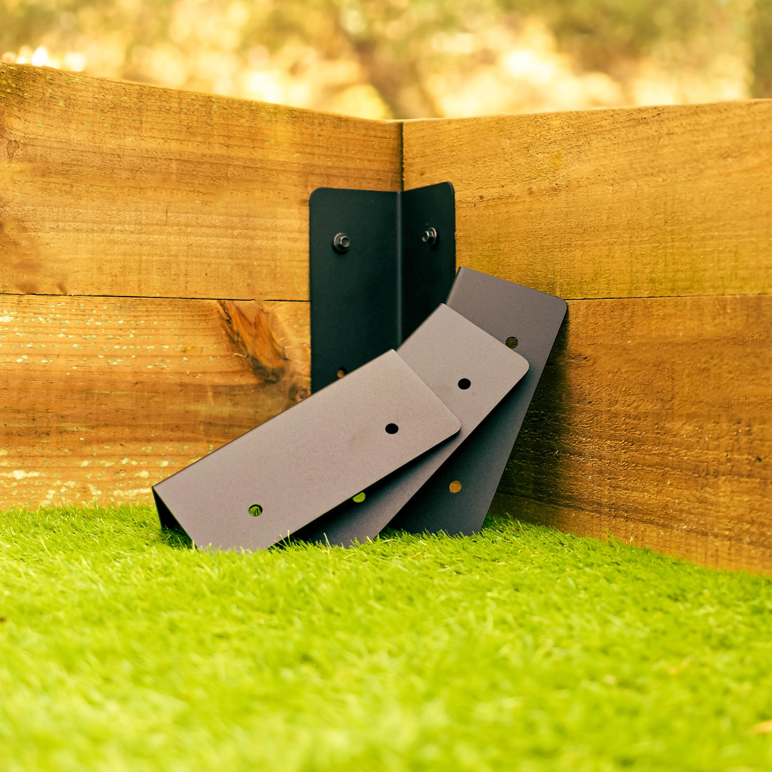 Internal Decorative Corner Railway Sleeper Bracket - Image 3