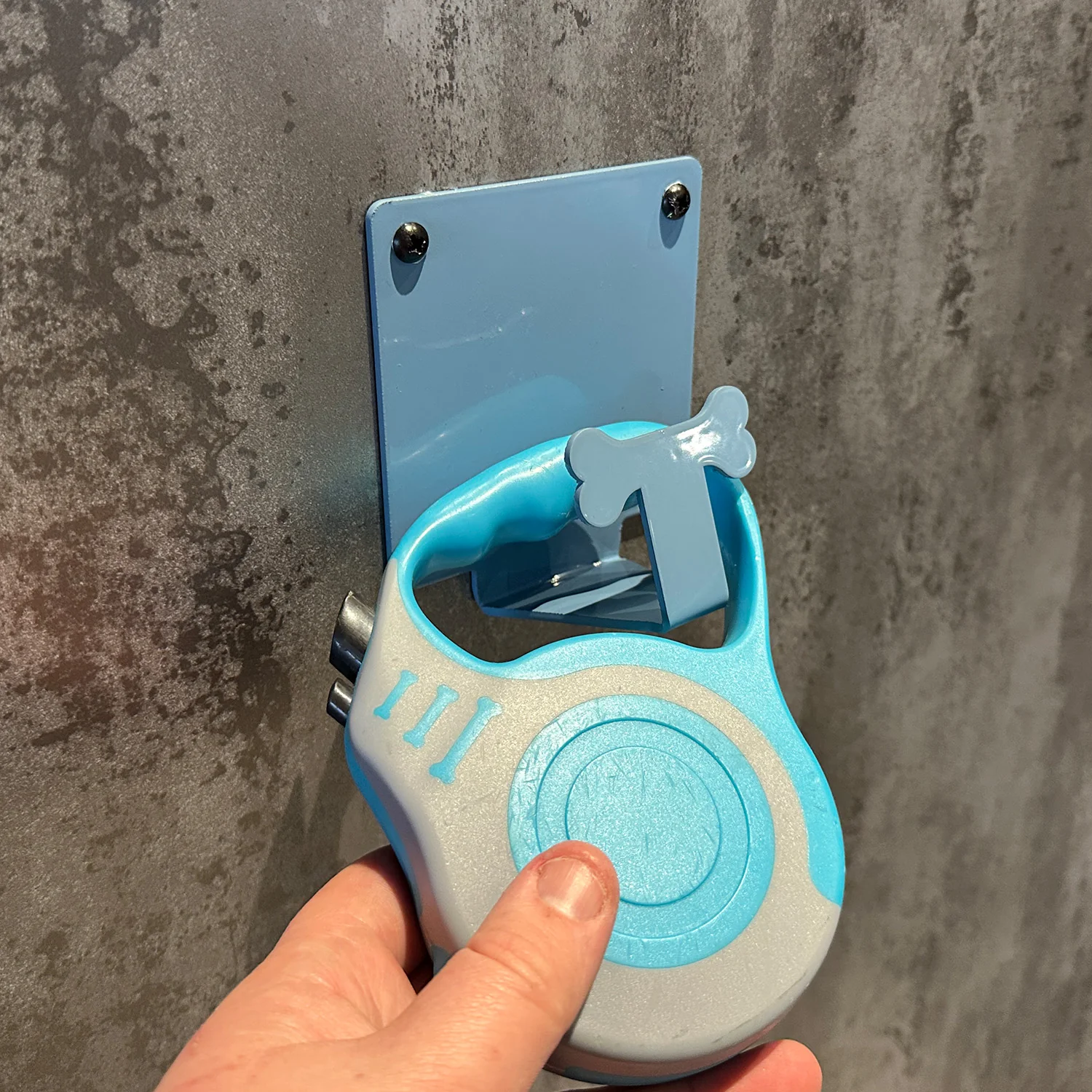 Jake's Farm Yard Super-Strong Wall Mounted Dog Lead Quick Hitch Tether - Image 8