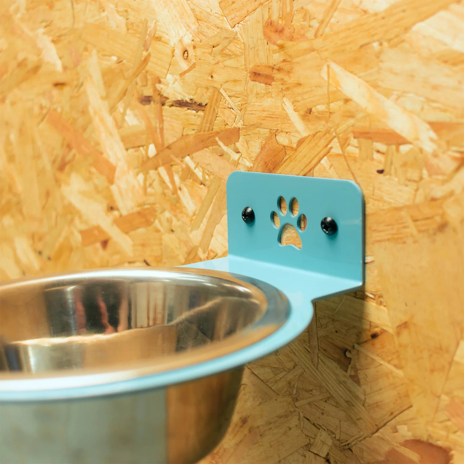 Jake's Farm Yard Wall Mount Pet Bowl Holder - Image 10