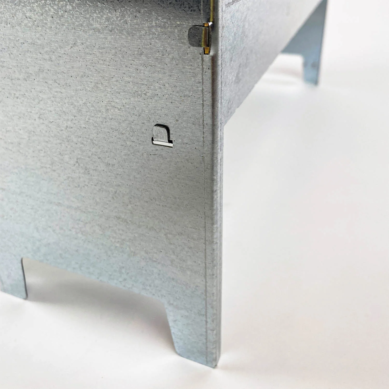 Medium Galvanised Steel Poultry & Chicken Feeder with Roof - Image 10