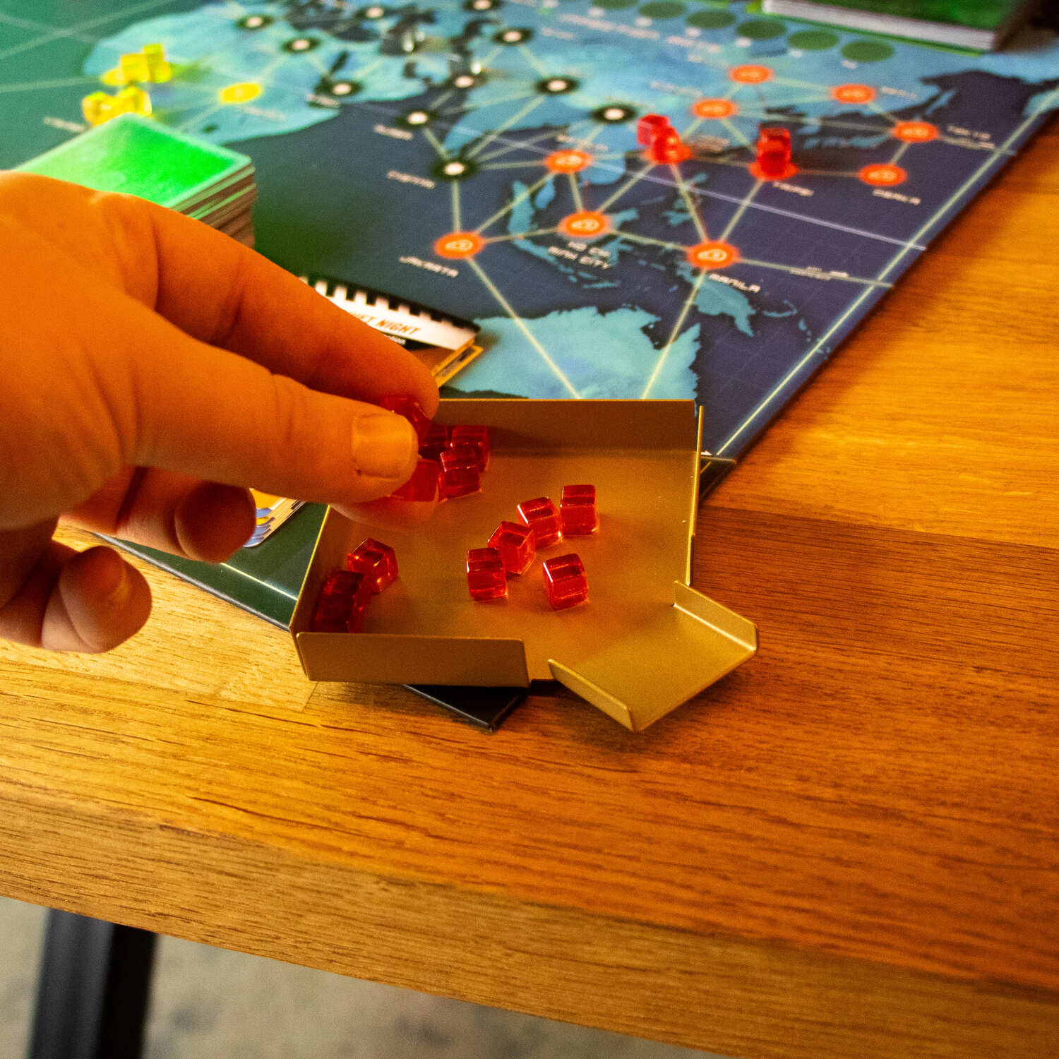 MeepleMounts Board Game Piece Organiser Tray with Scoop - Image 12