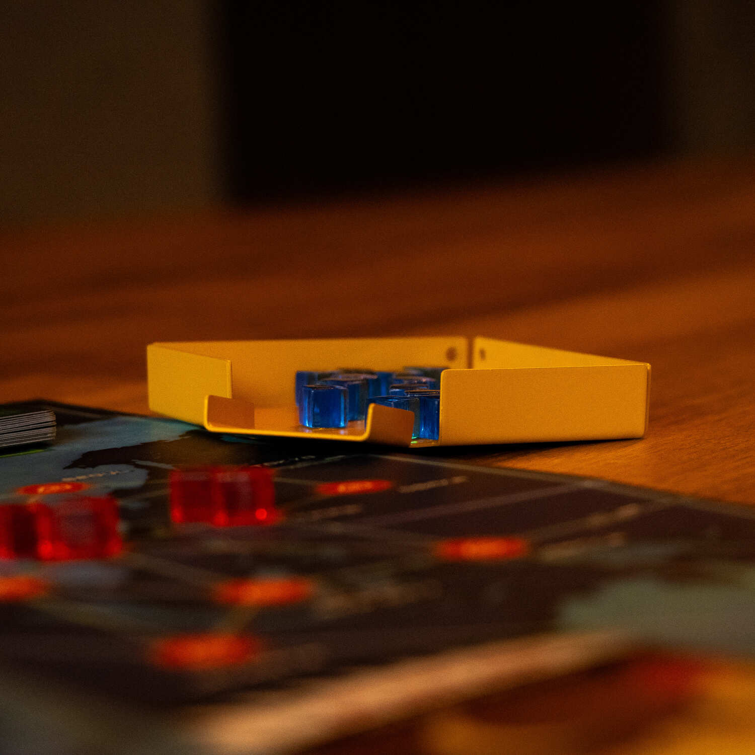 MeepleMounts Board Game Piece Organiser Tray with Scoop - Image 3