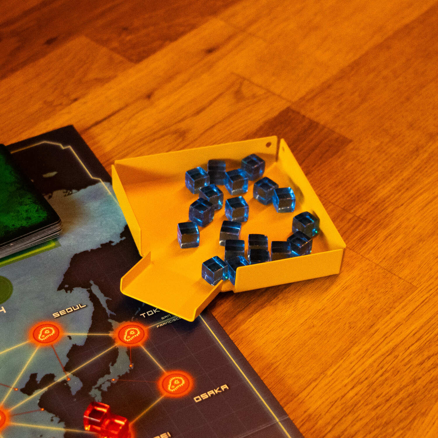 MeepleMounts Board Game Piece Organiser Tray with Scoop - Image 4