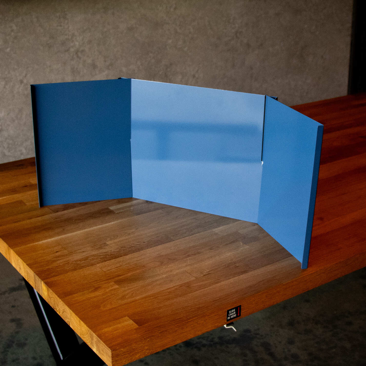 MeepleMounts Tabletop 3-Part Slot-In Magnetic RPG Dungeon Master Screen - Image 11