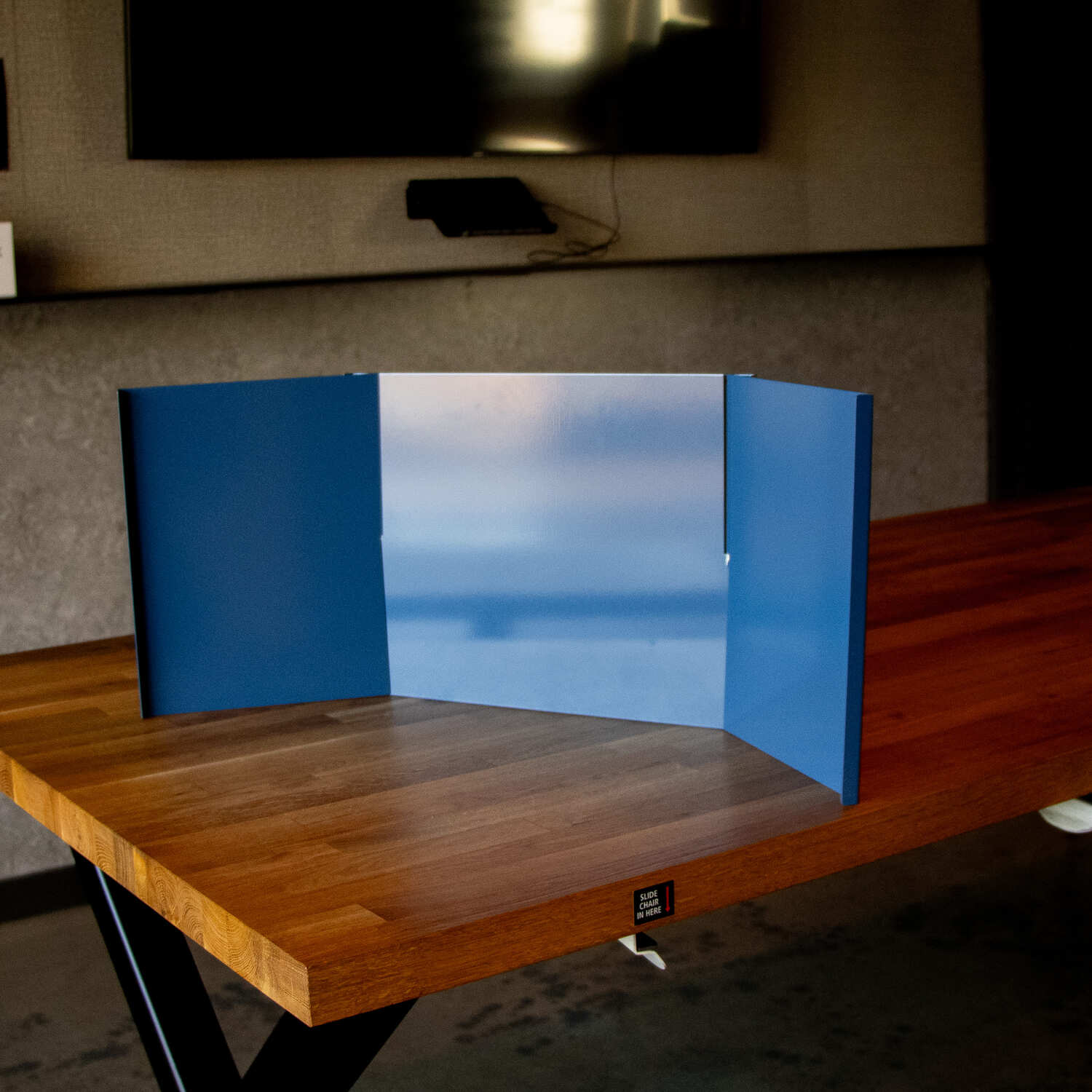 MeepleMounts Tabletop 3-Part Slot-In Magnetic RPG Dungeon Master Screen - Image 12