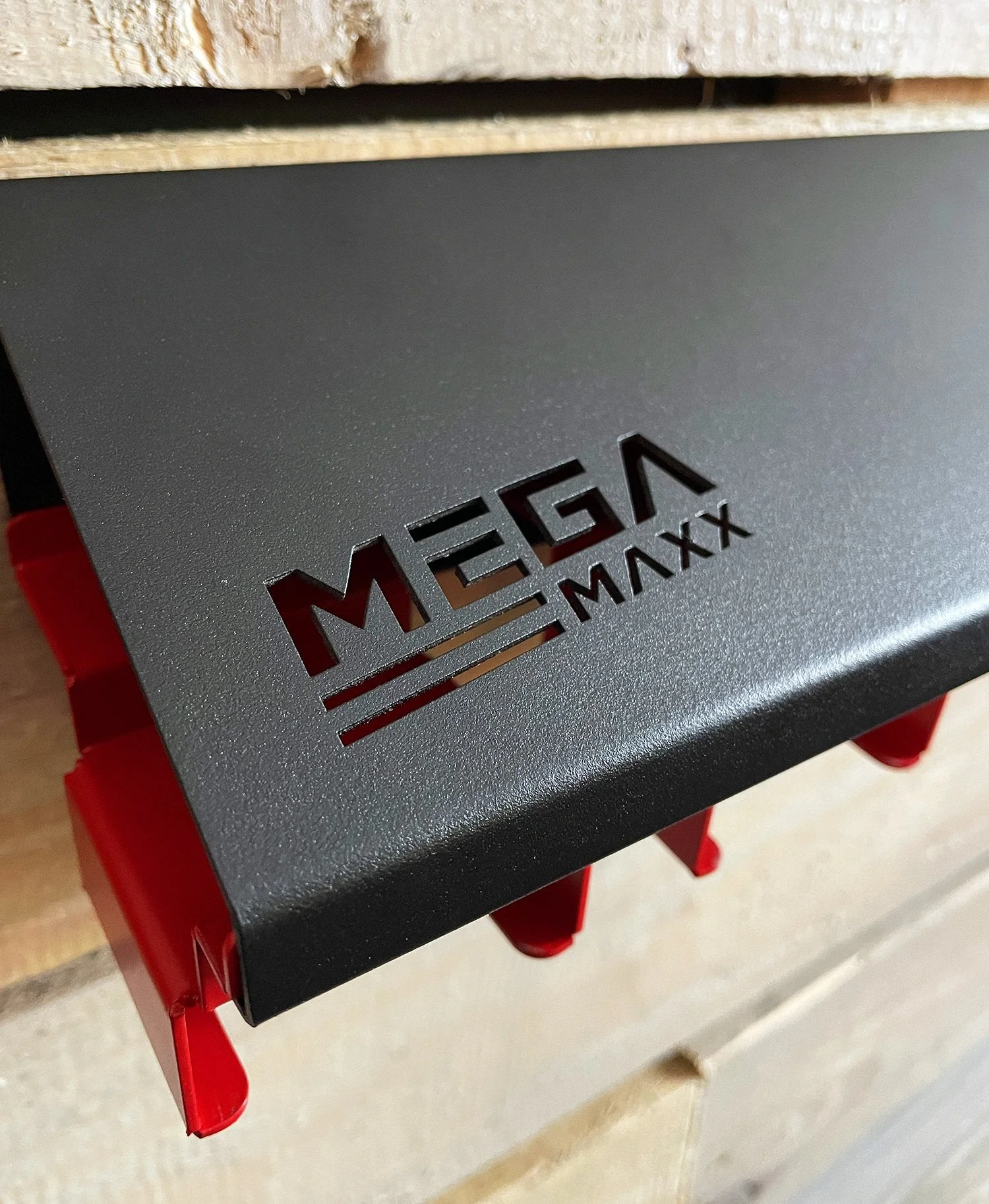 MegaMaxx UK™ Power Tool Battery Storage Rack - Image 6