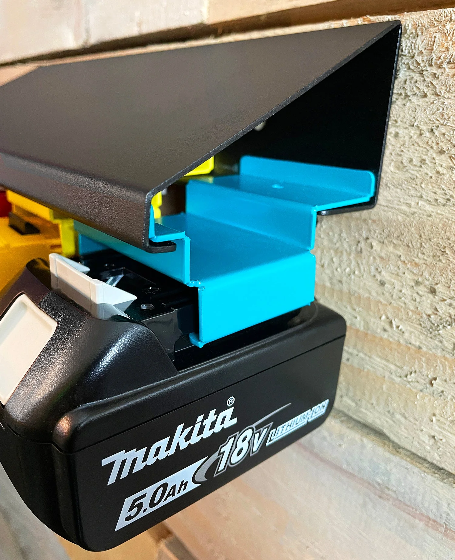 MegaMaxx UK™ Power Tool Battery Storage Rack - Image 8