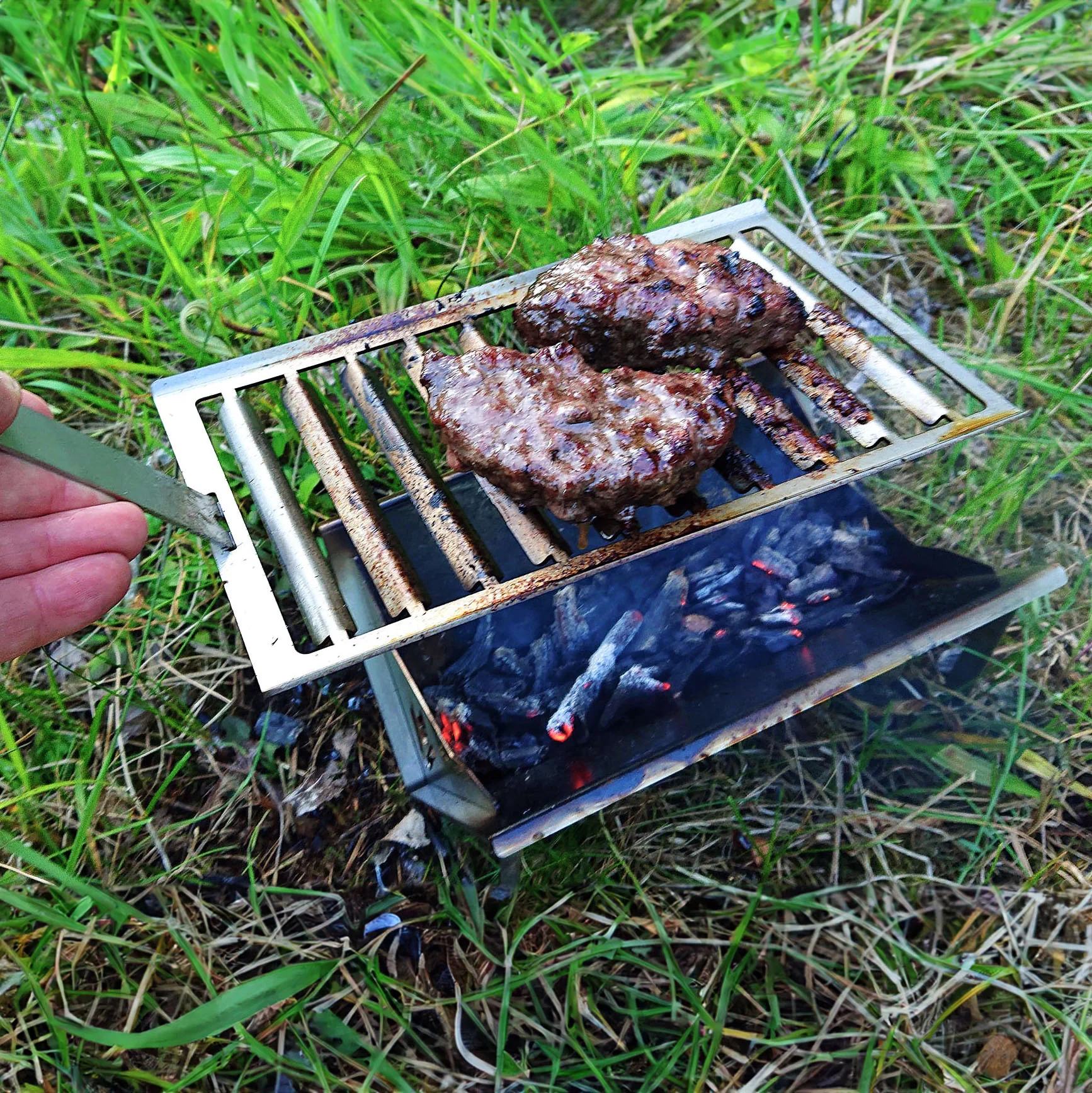 Volcann™ Flatpack Stainless Steel Mini Portable BBQ - Image 9