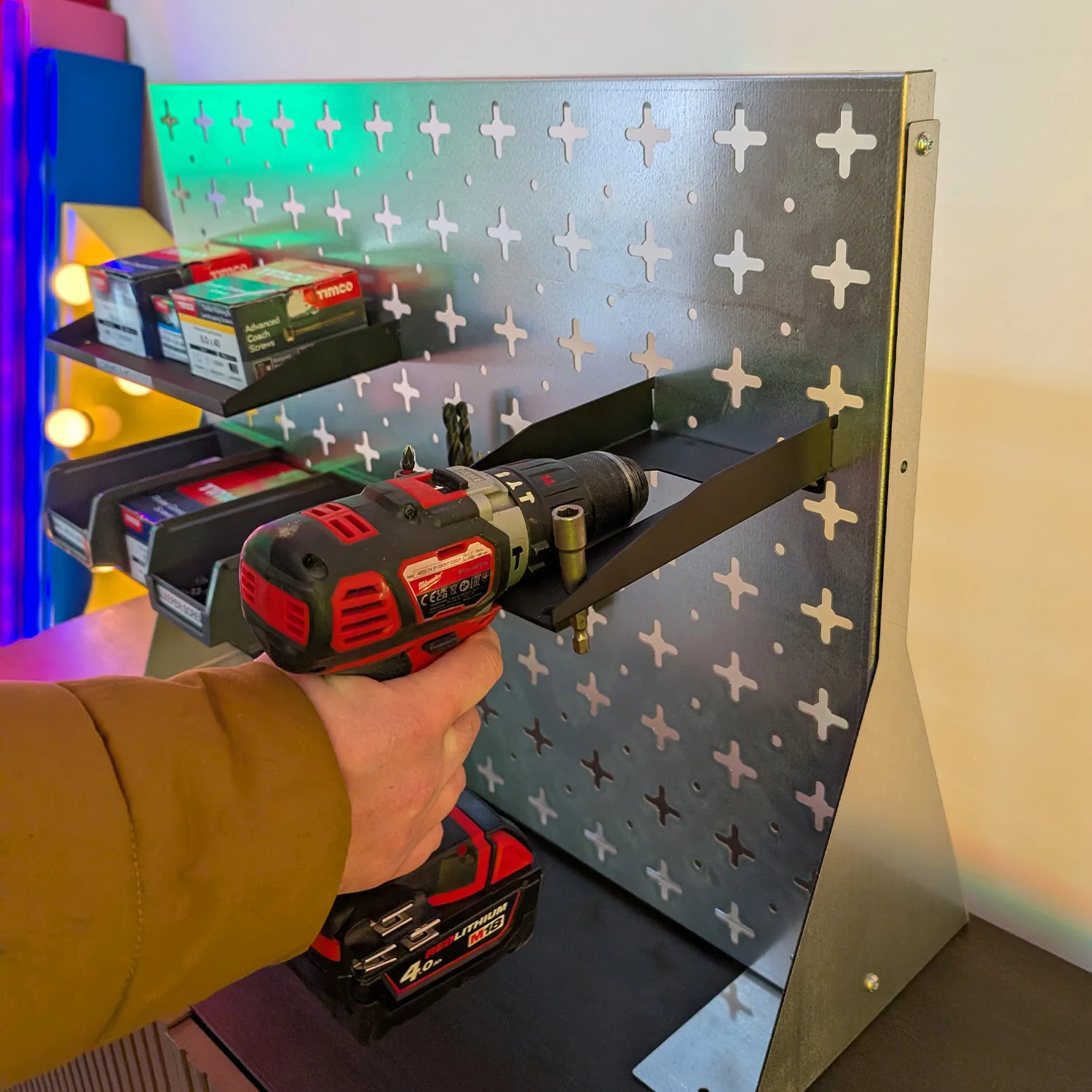 Nukeson Desktop Freestanding Tool Wall Panels - Customise Your Desk! - Image 7