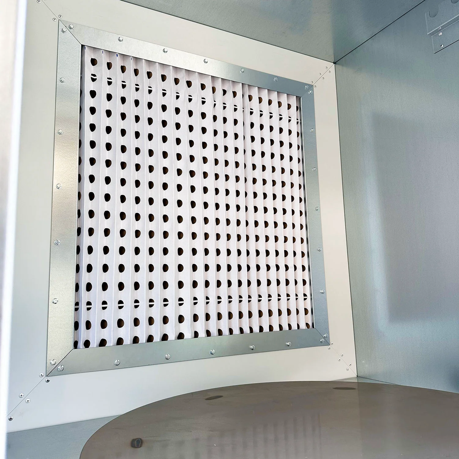 Nukeson Wet Spray Booth with Turntable - Image 10