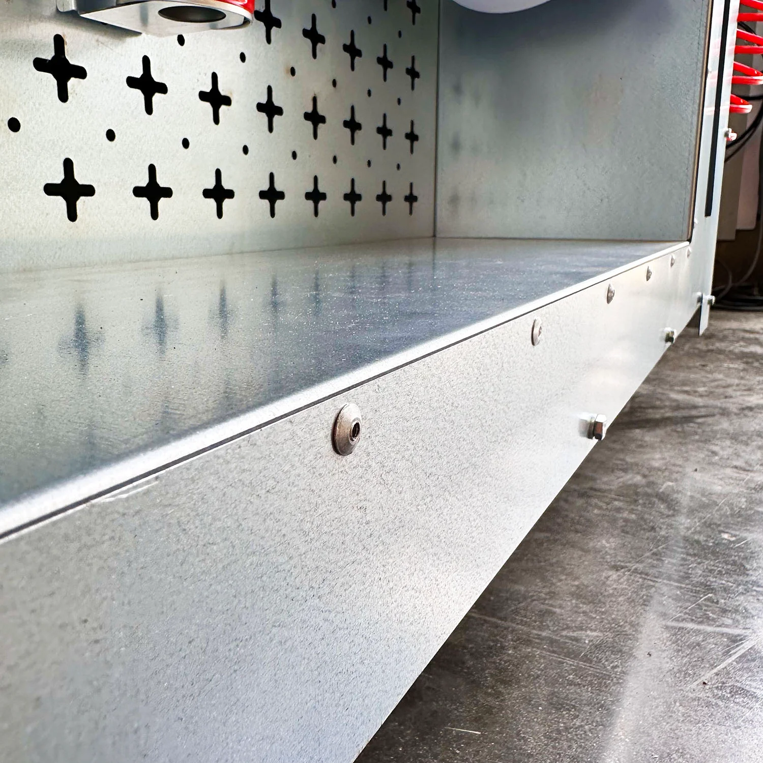 Nukeson Wet Spray Booth with Turntable - Image 11