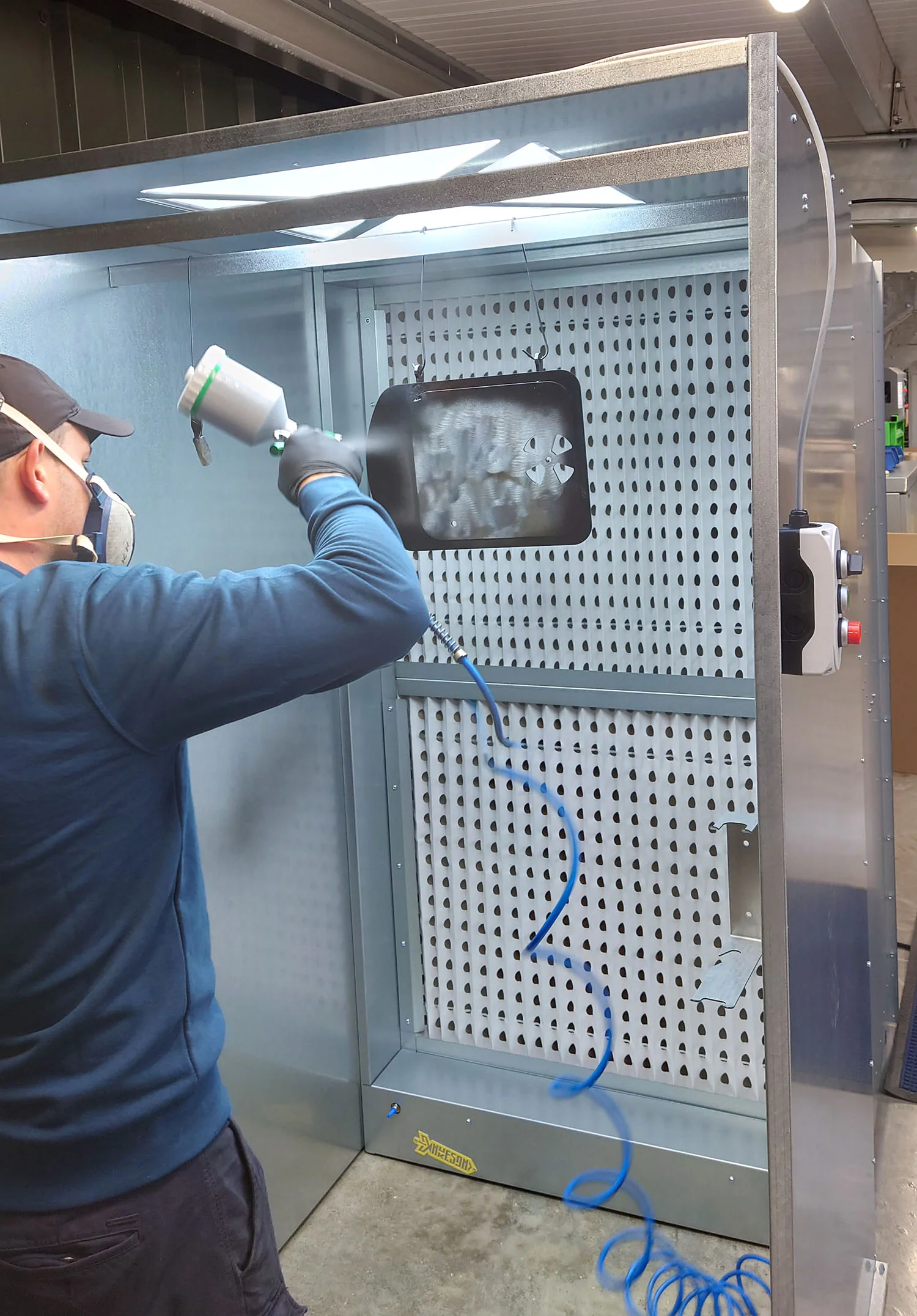 Nukeson Industrial Spray Booth with Full Height Opening - Image 10