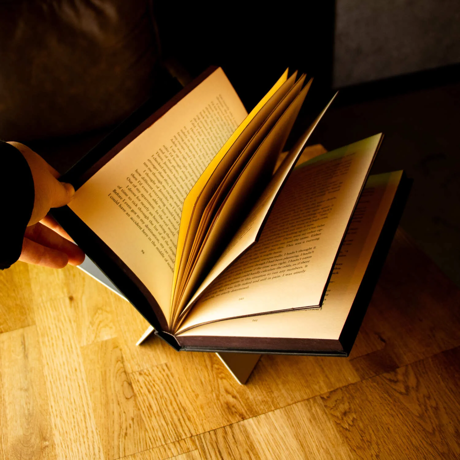 Okunaii™ Chapter Desktop Book Reading Display Stand & Cradle - Image 18