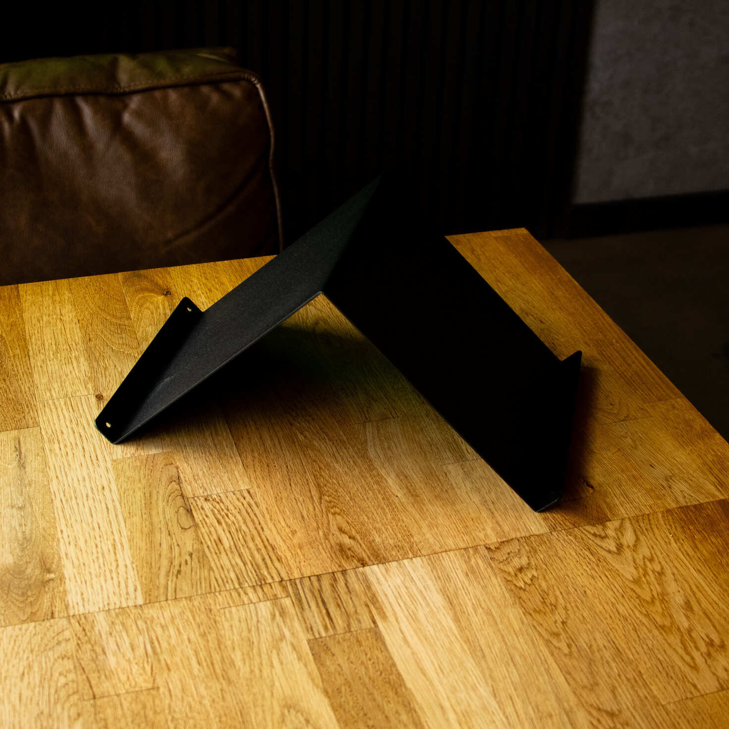 Okunaii™ Chapter Desktop Triangle Book Rest - Image 11