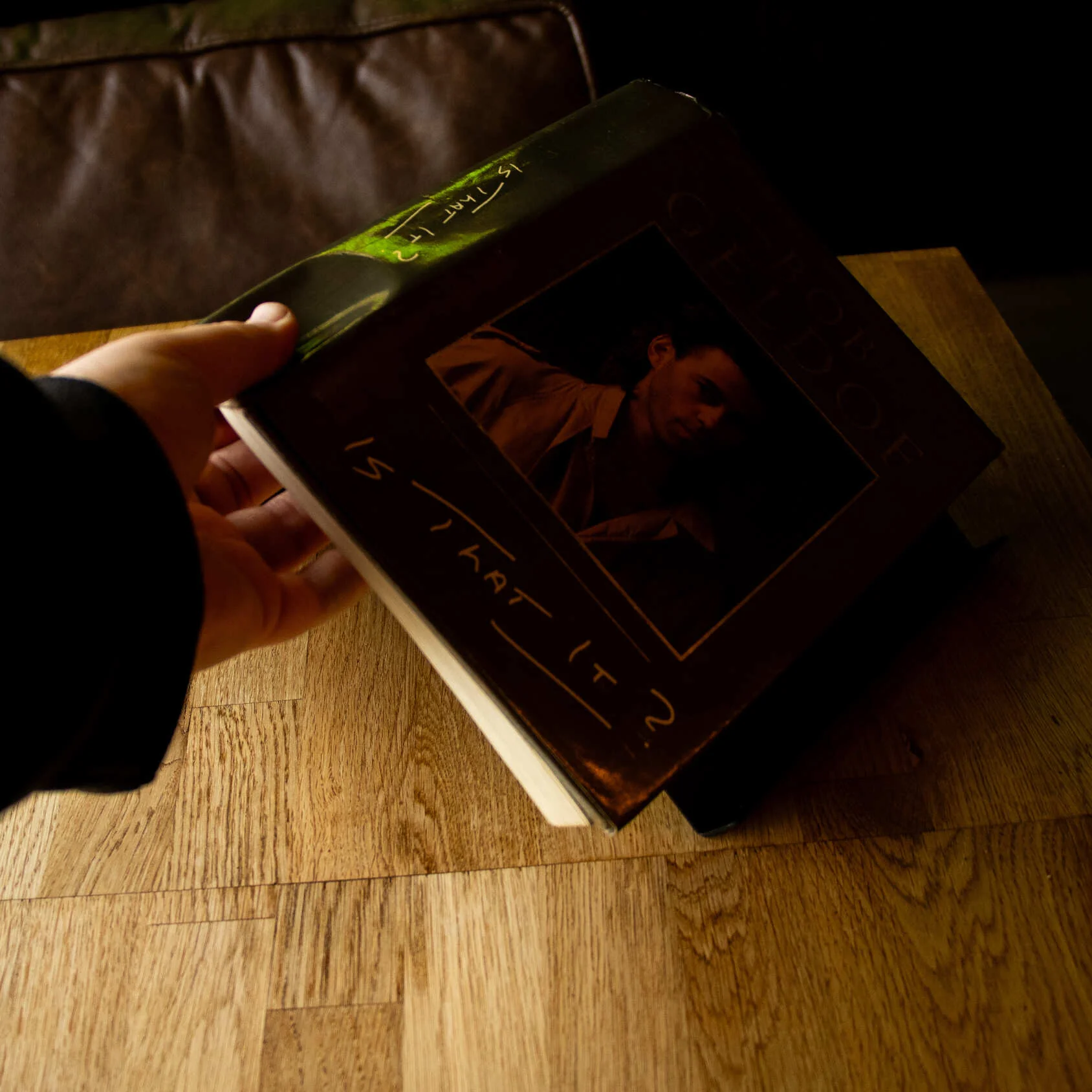 Okunaii™ Chapter Desktop Triangle Book Rest - Image 14