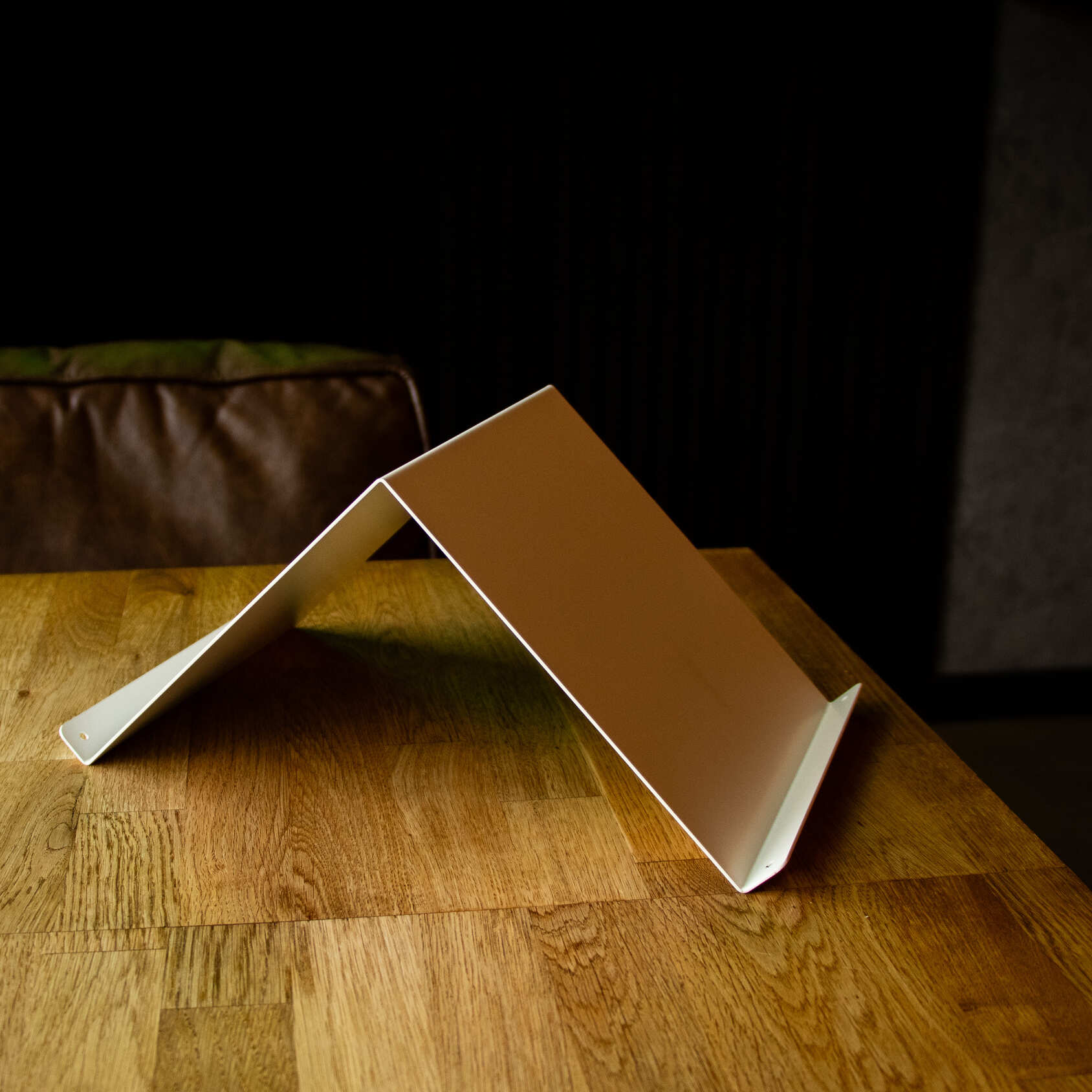 Okunaii™ Chapter Desktop Triangle Book Rest - Image 18