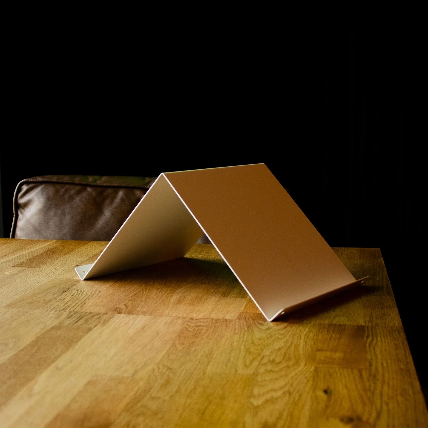 Okunaii™ Chapter Desktop Triangle Book Rest - Image 20