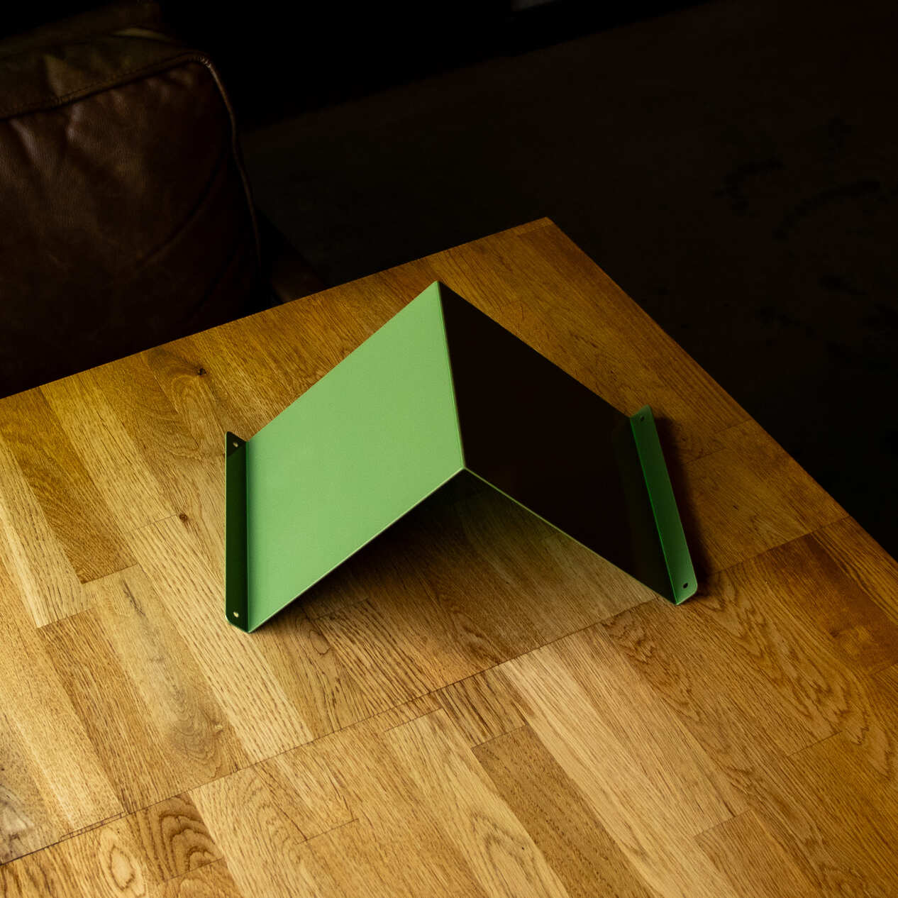 Okunaii™ Chapter Desktop Triangle Book Rest - Image 21