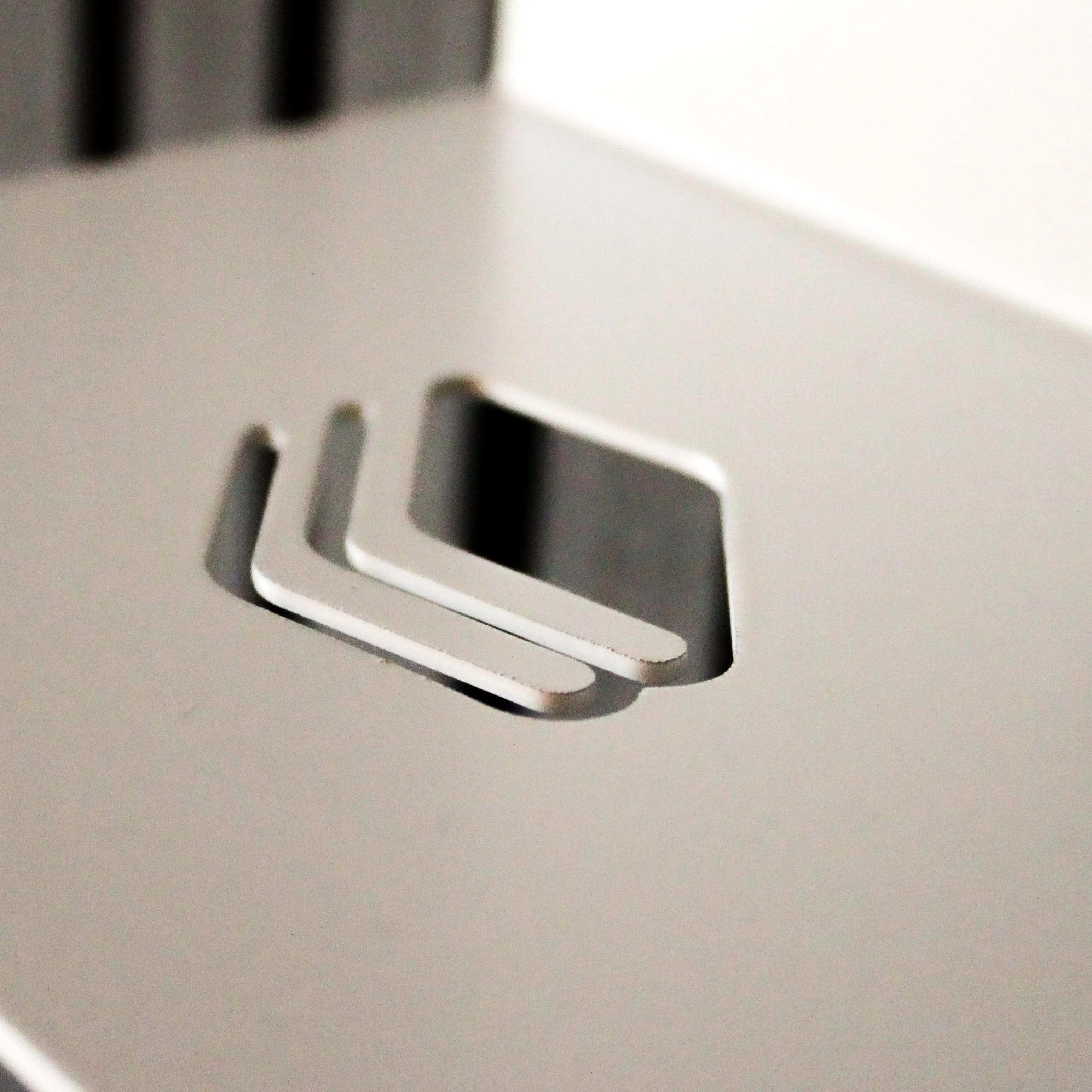 Okunaii™ Chapter Wall Mount Invisible Infinity Book Shelves - Image 9