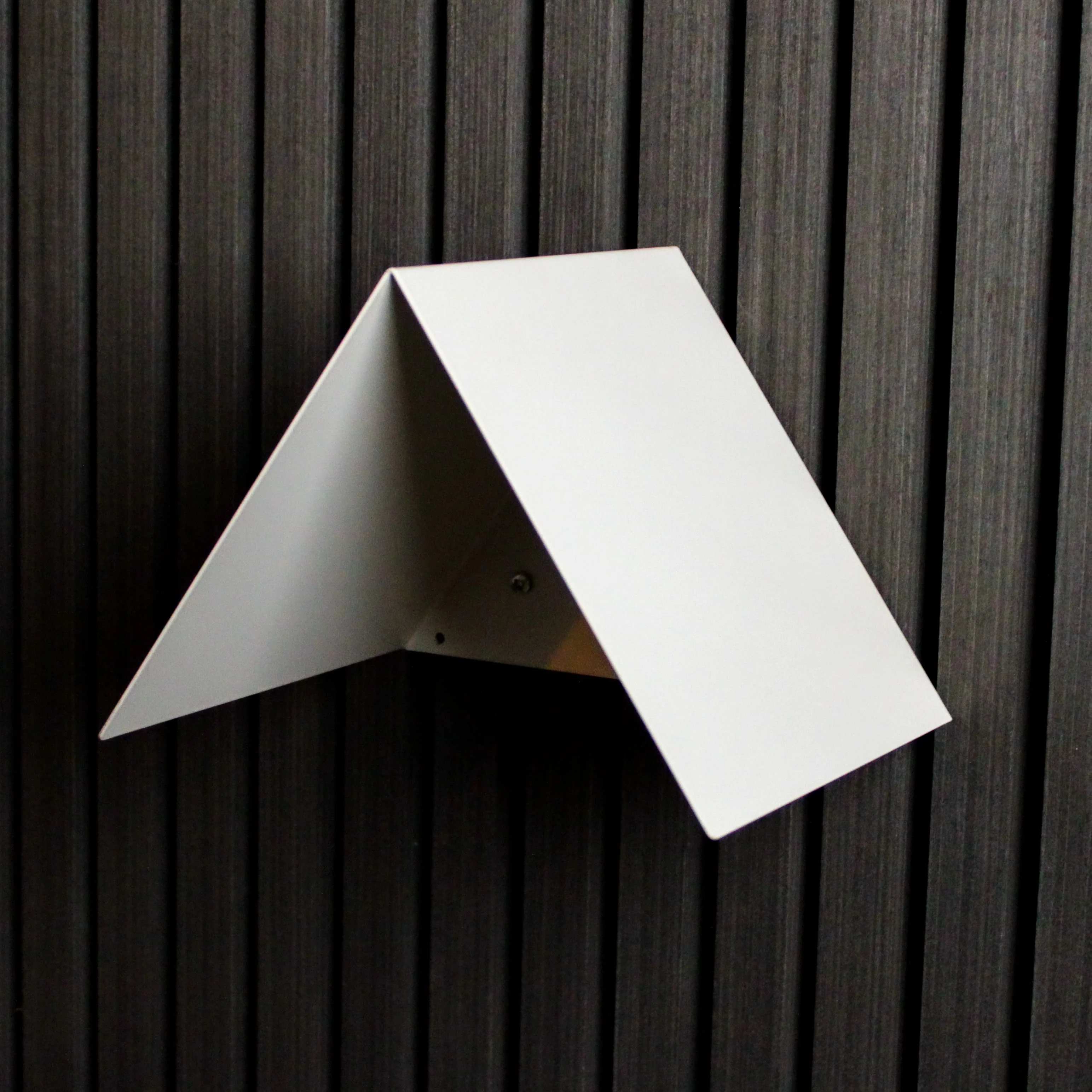 Okunaii™ Chapter Wall Mount Triangular Book Rest & Shelf (2 Sizes Available) - Image 8