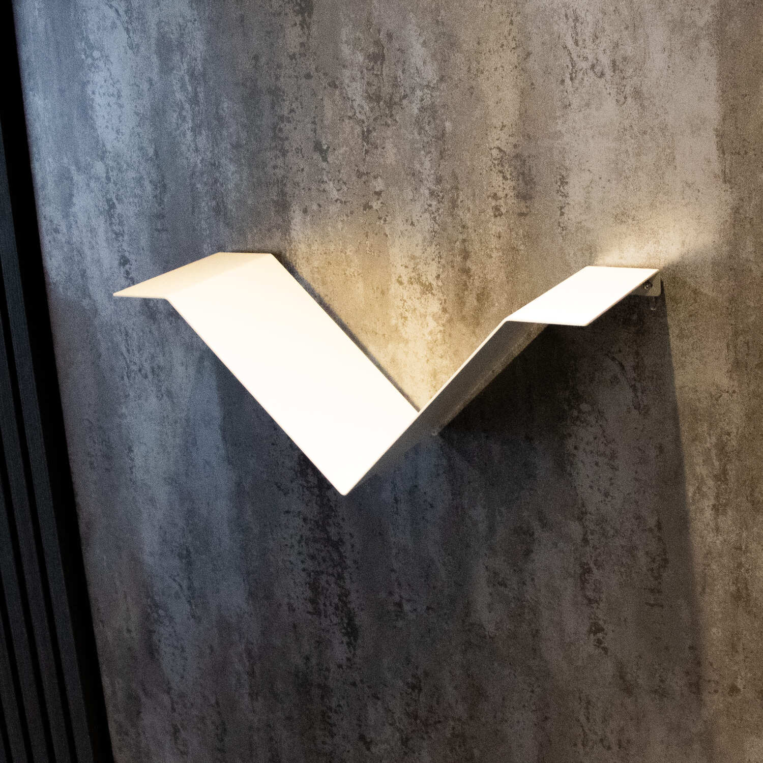 Okunaii™ Chapter Wall Mount Floating V-Shaped Book Shelf - Image 9