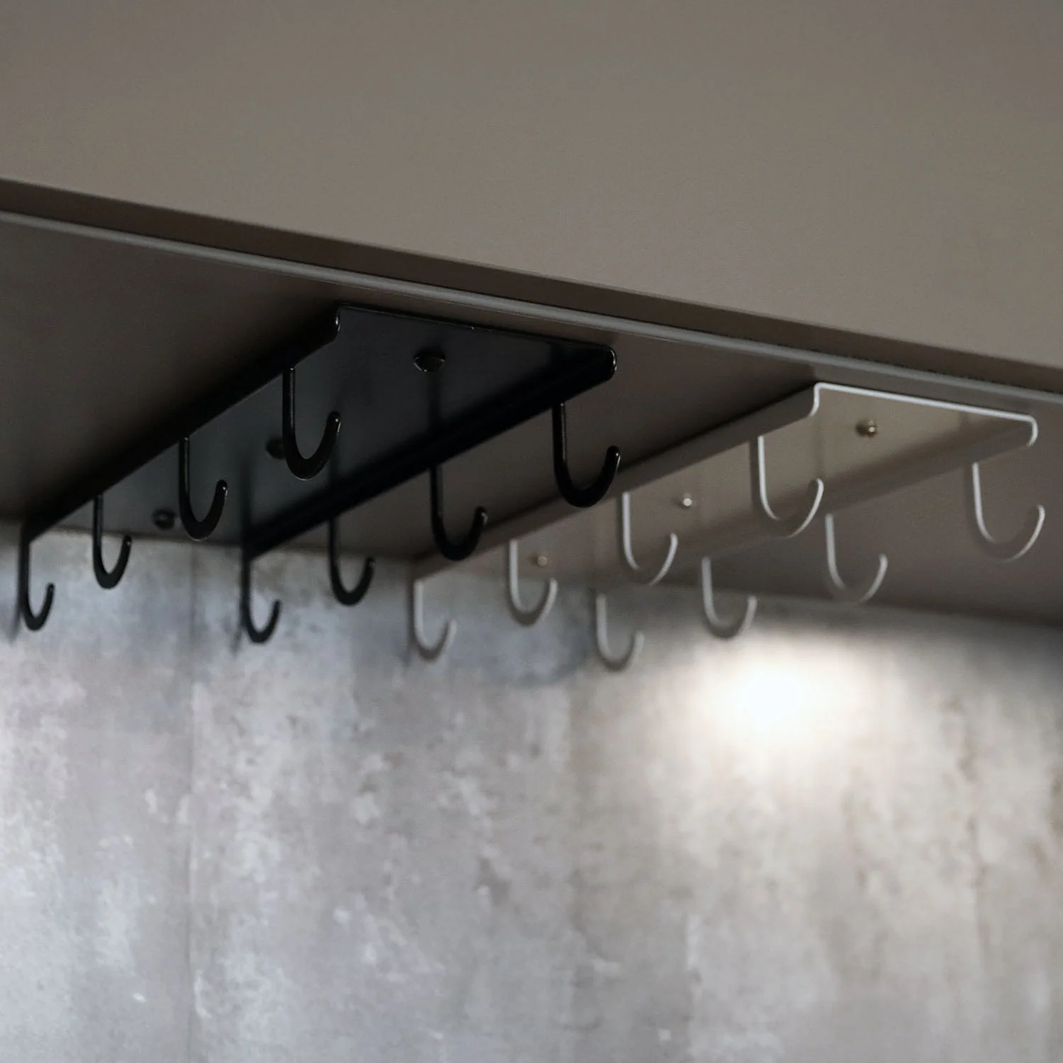 Okunaii™ Under-Cupboard Mount Coffee Mug Hanging Holder (8 Mug Capacity) - Image 7