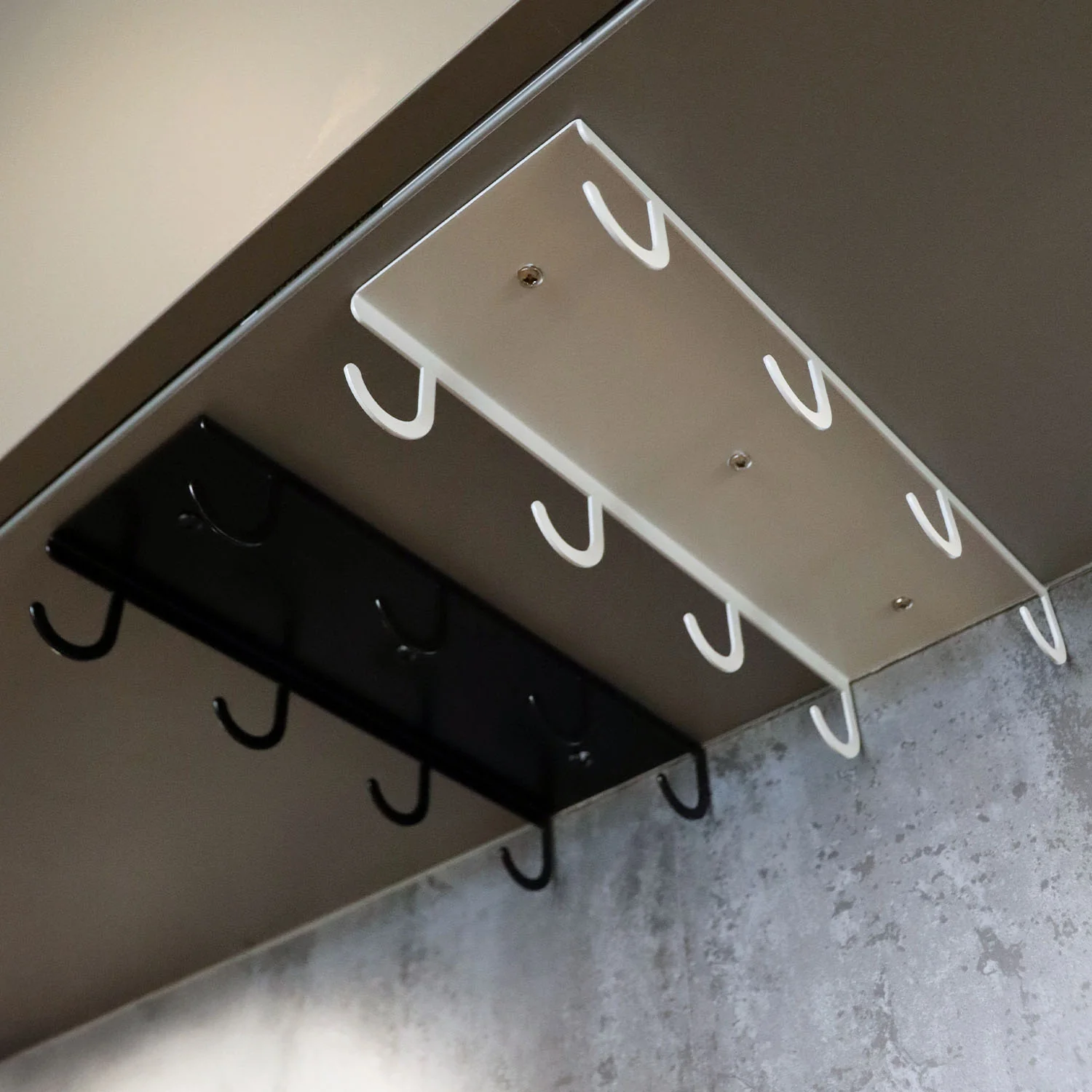 Okunaii™ Under-Cupboard Mount Coffee Mug Hanging Holder (8 Mug Capacity) - Image 9