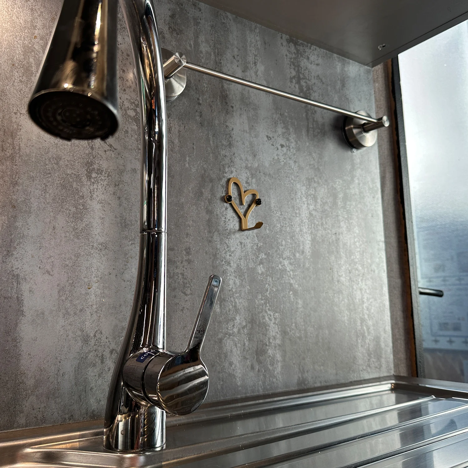 Okunaii™ Wall Mount Wedding Ring Rest & Holder - Image 12