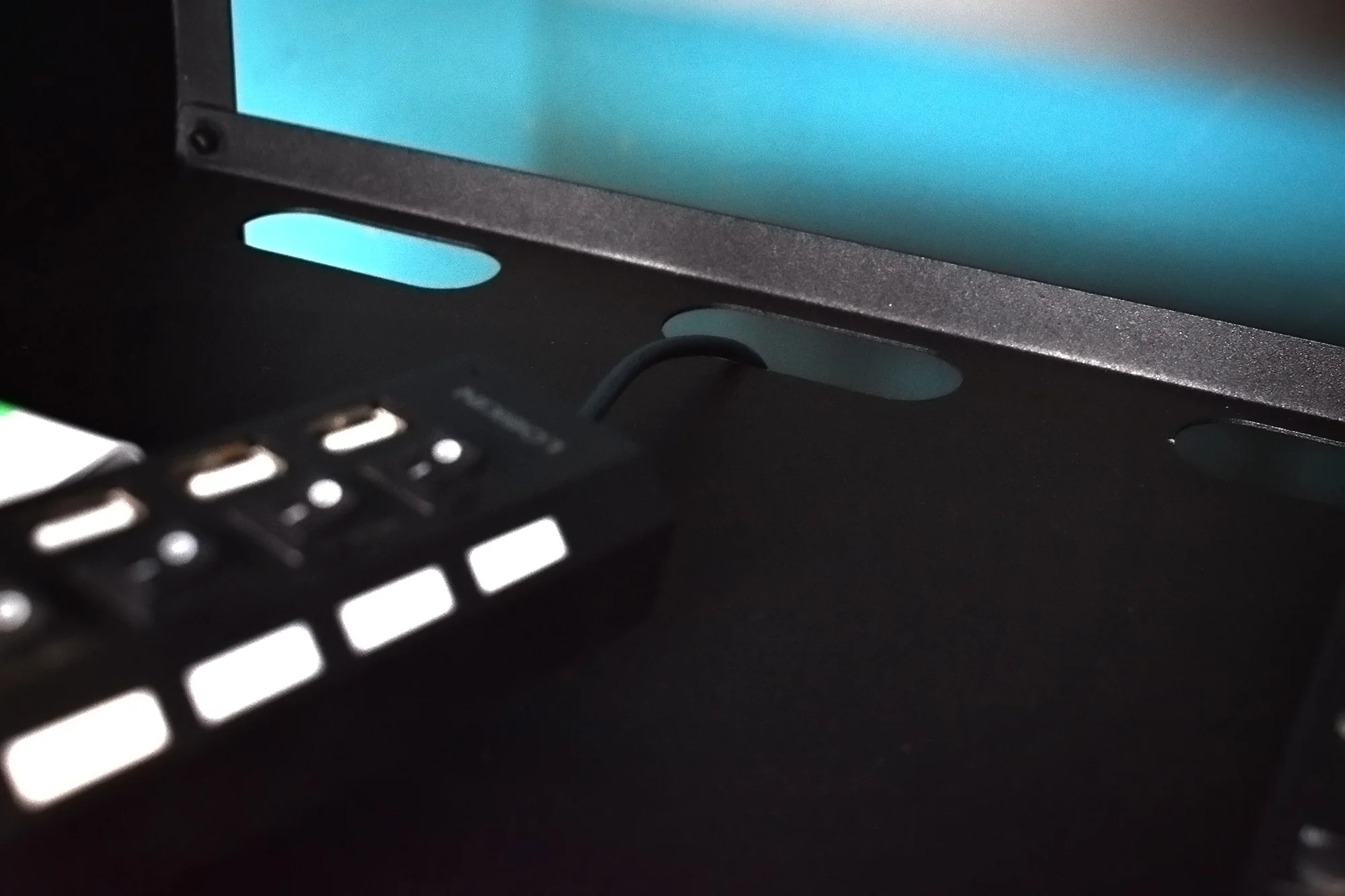 Okunaii™ Wi-Fi Router & Computer Supplies Wall Mount Cabinet - Image 11