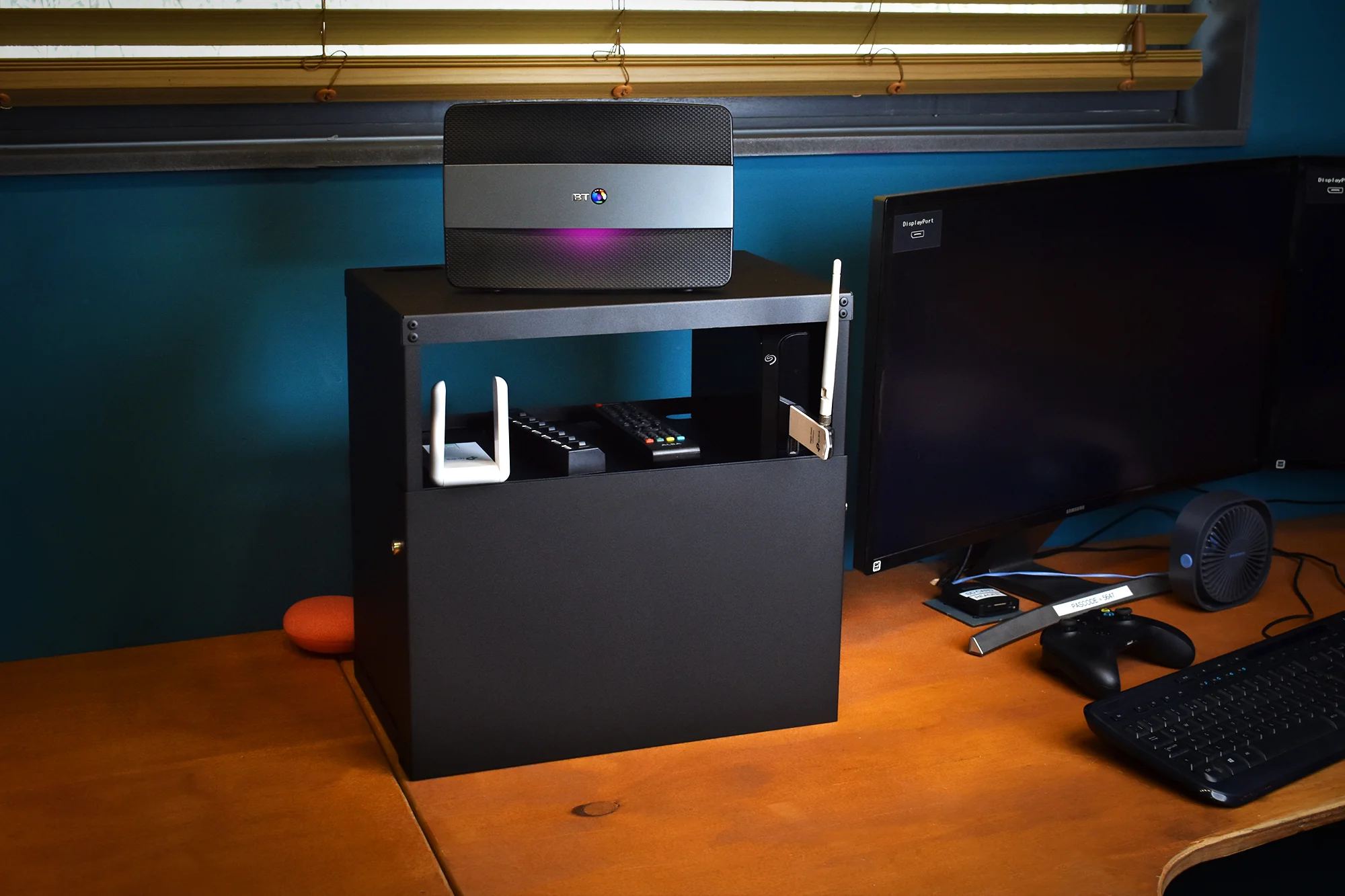 Okunaii™ Wi-Fi Router & Computer Supplies Wall Mount Cabinet - Image 9