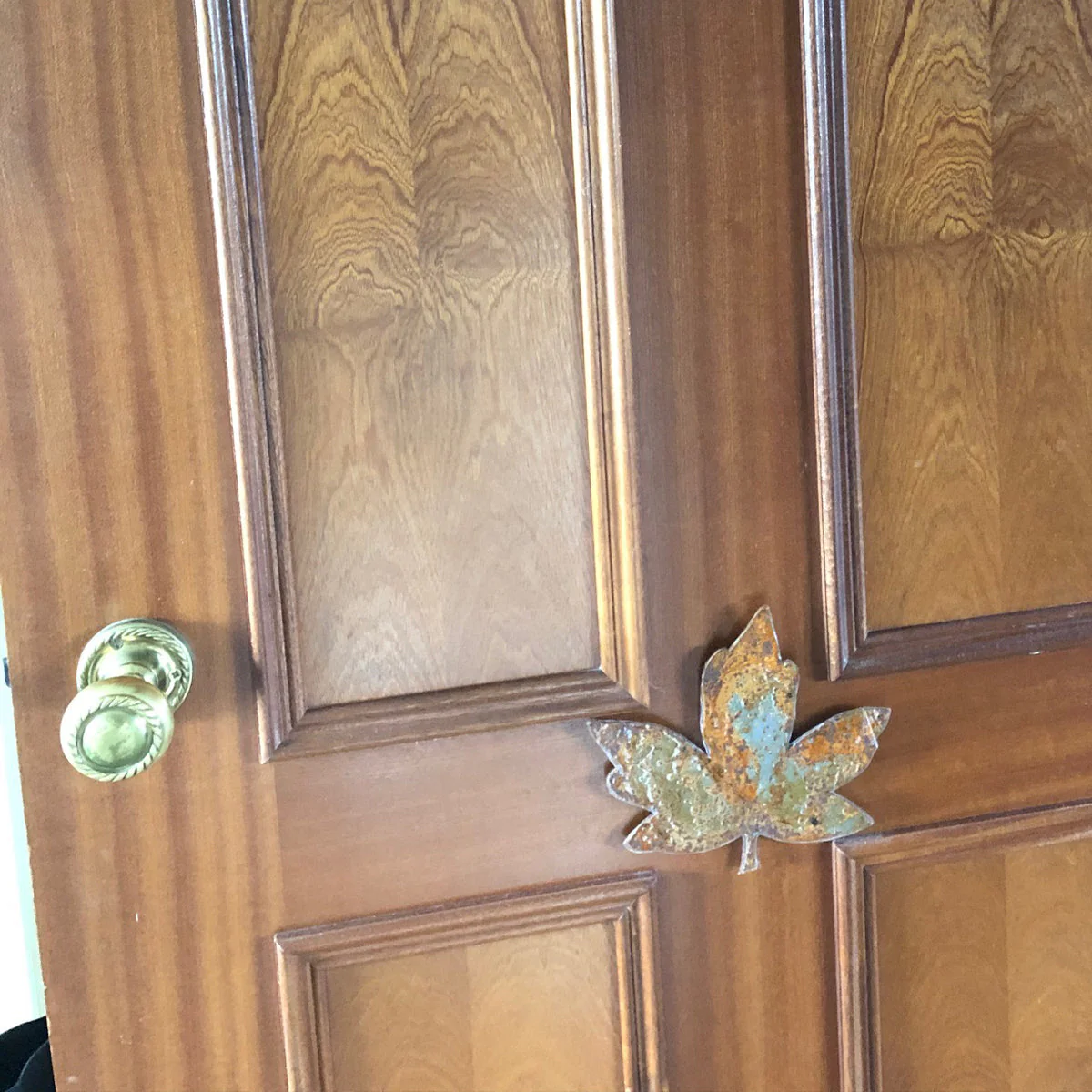 Bellamy Decorative Rustic Metal Leaves Decorations - Image 13