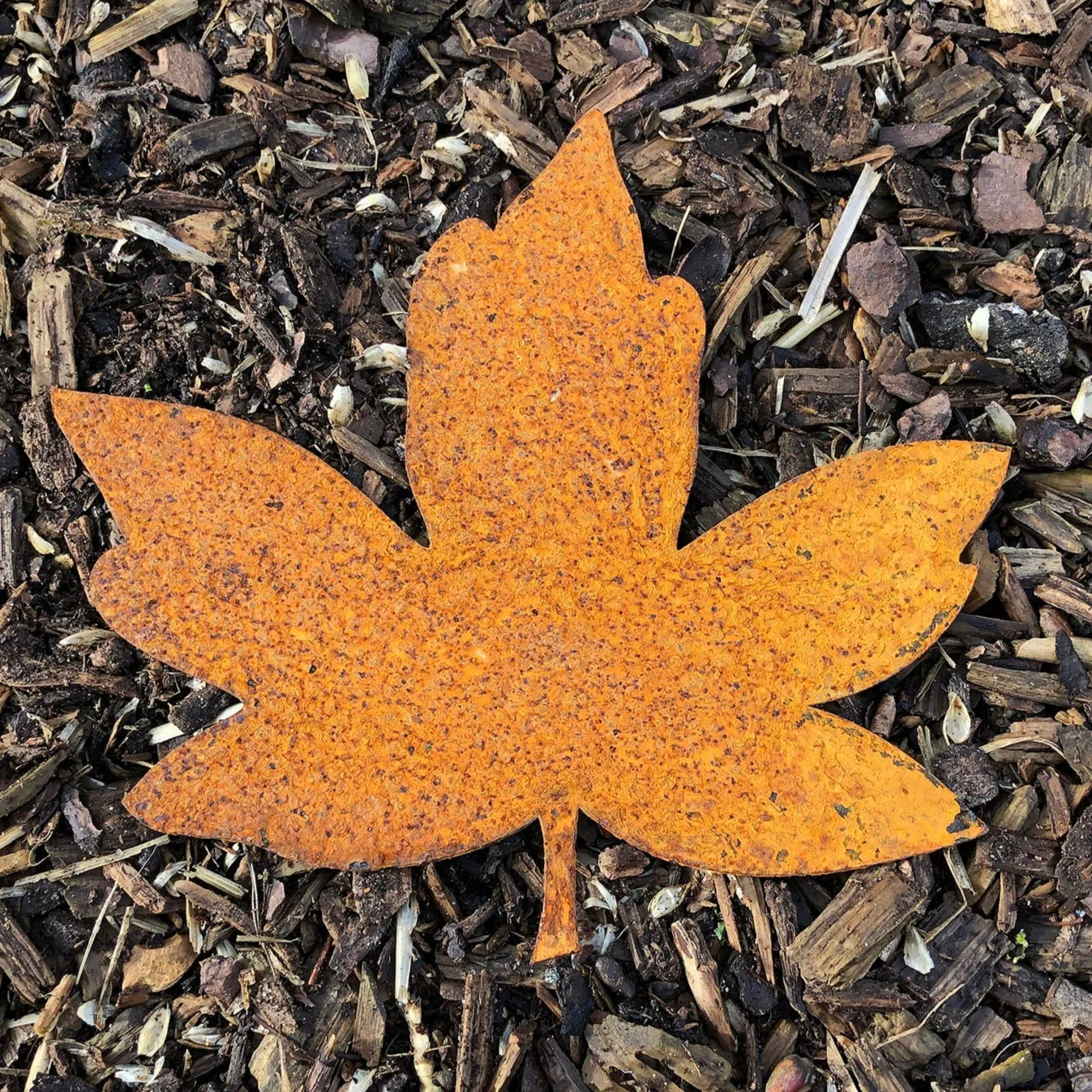 Bellamy Decorative Rustic Metal Leaves Decorations - Image 8