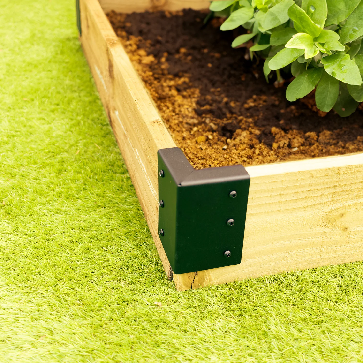 Small External Corner Railway Sleeper Brackets (Pack of 4 Brackets) - Image 5