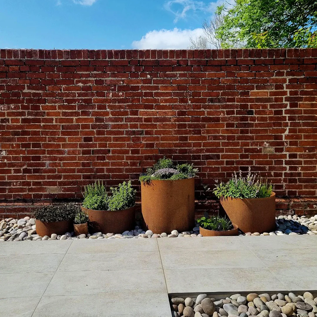 Bellamy Circular Rustic Steel Planter & Tree Ring - Image 21