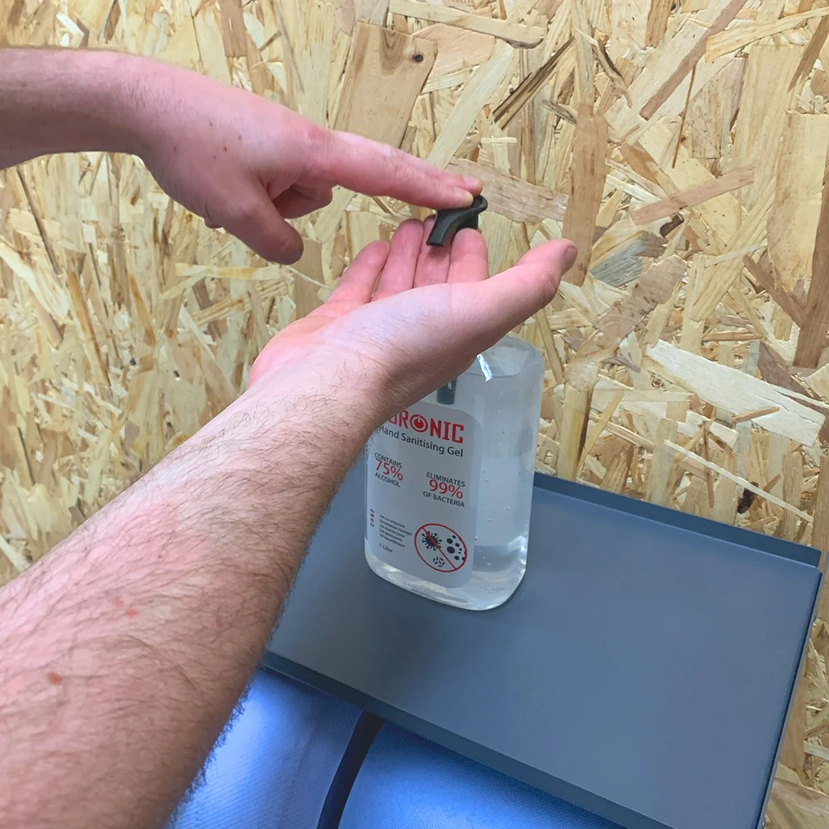 MegaMaxx UK™ Ultimate Cleaning & Hand Sanitiser Station - Image 9